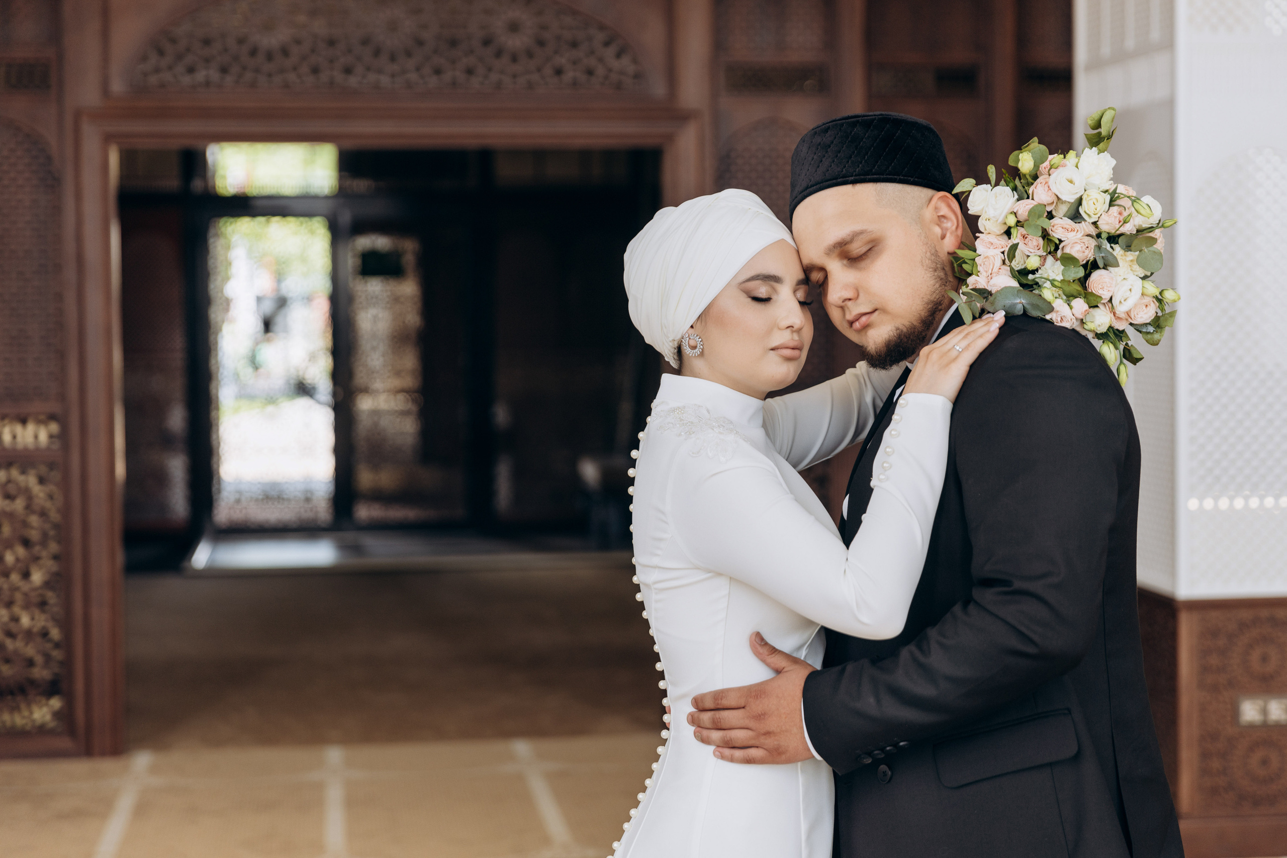 никах в мечети Ахмадзаки,  фотосессия в мечети Ахмадзаки, фотограф на никах Казань Ranas4you, образ невесты на никах, завязывание платка Казань, платье на никах Казань, фотограф на мусульманские свадьбы Ranas4you