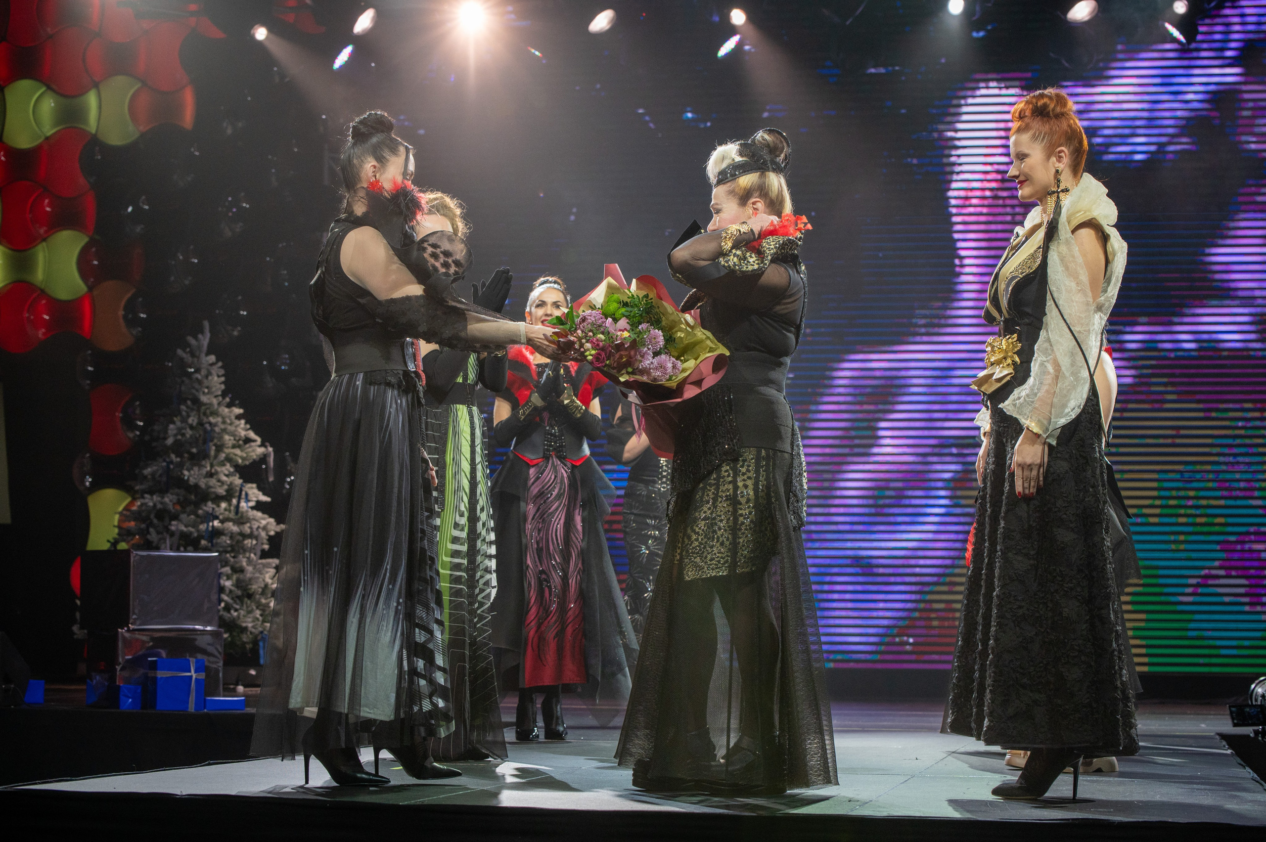 Большая новогодняя тусовка. Фотоуслуги, услуги фотографа, фотографирование важных событий