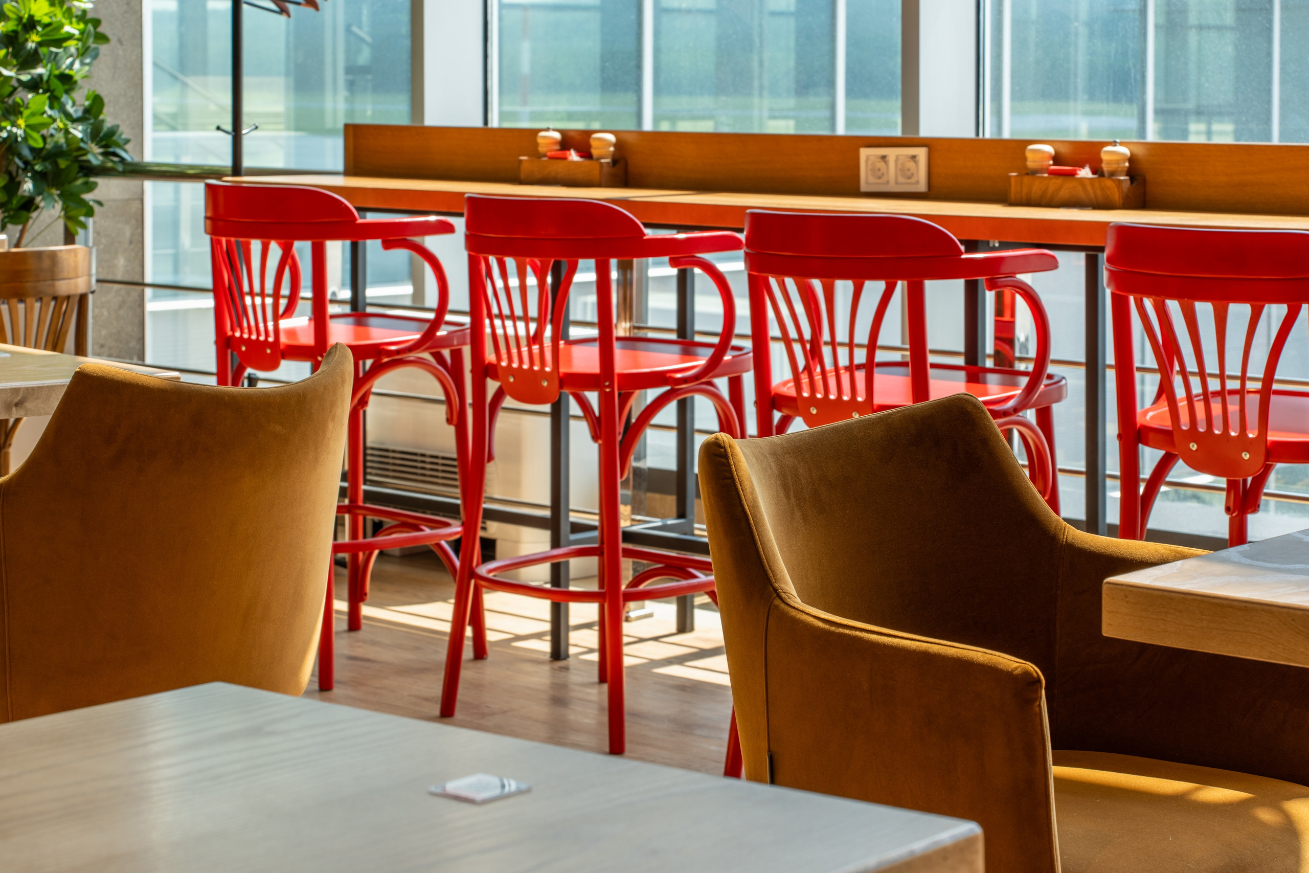 Интерьерный фотограф и ретушер в Красноярске Денис Антропов