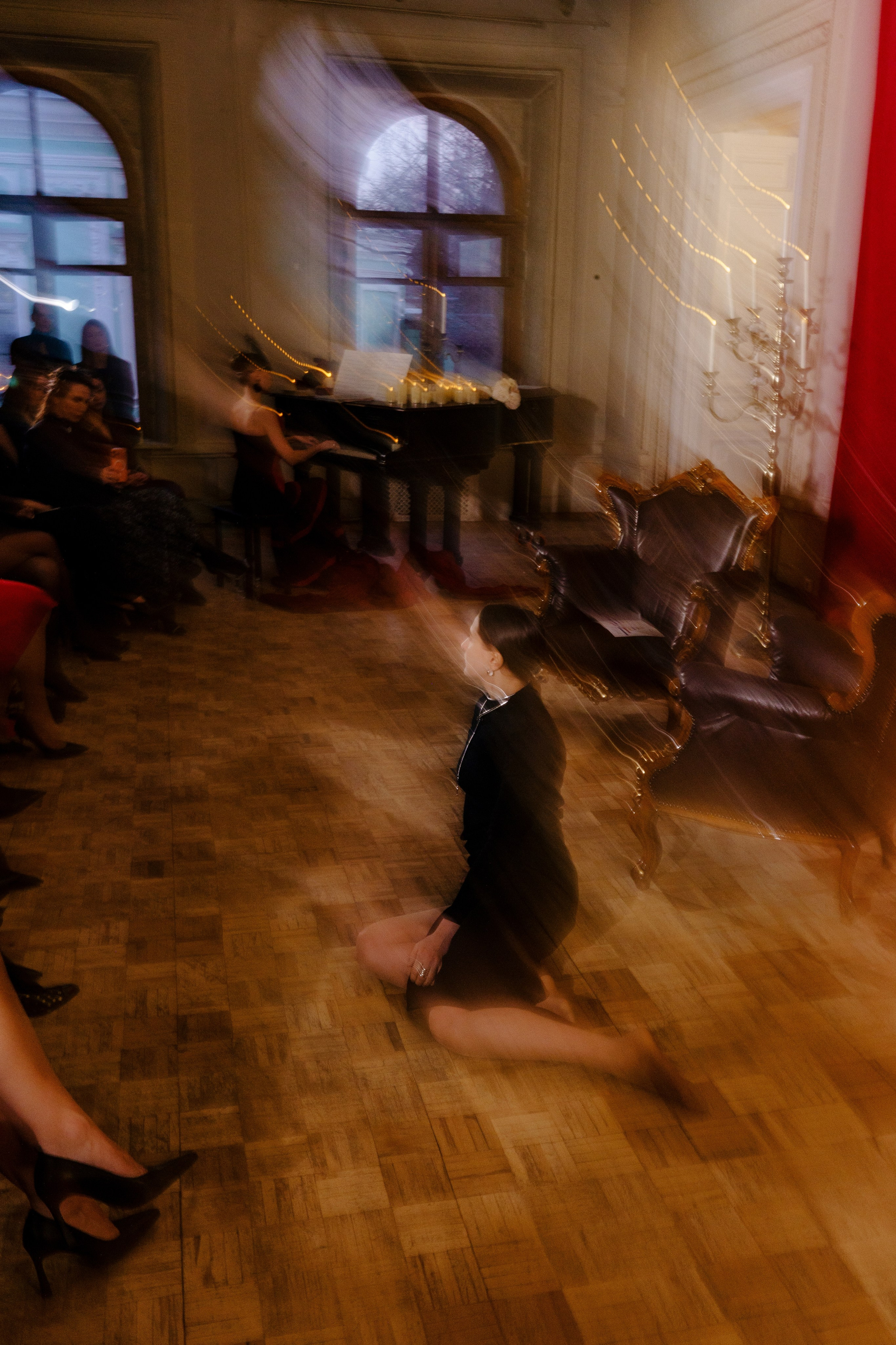 «ИСПОВЕДЬ» встреча женского клуба. Репортажный фотограф в Москве Саша Дружинина