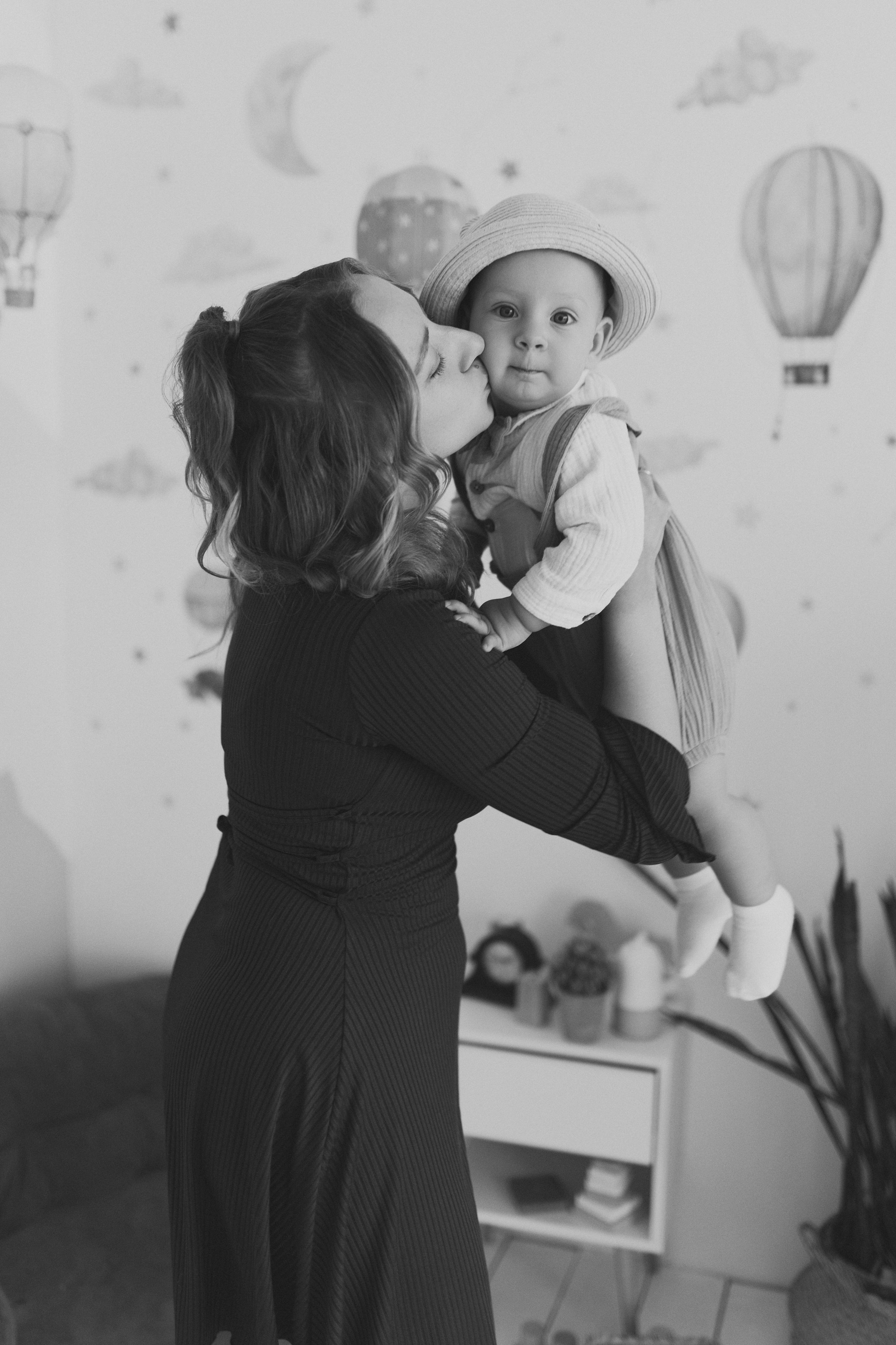 Семейная фотосессия в фотостудии. Алина Каравайцева. Фотограф в городе Барнаул