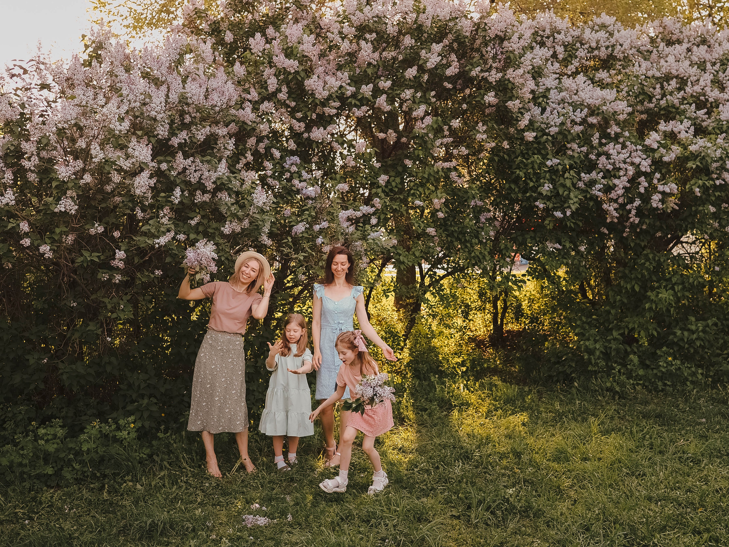 Ева Лиля Аня и Олеся. Семейный фотограф Ольга Барабанова