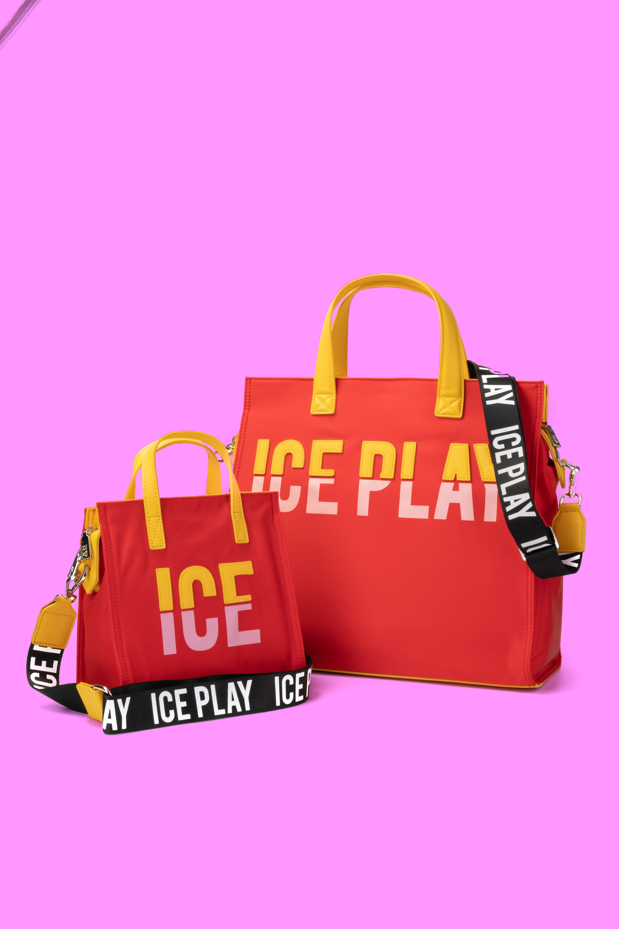 Предметная съёмка сумок для маркетплейсов. Предметный фотограф в Симферополе Антон Катунин