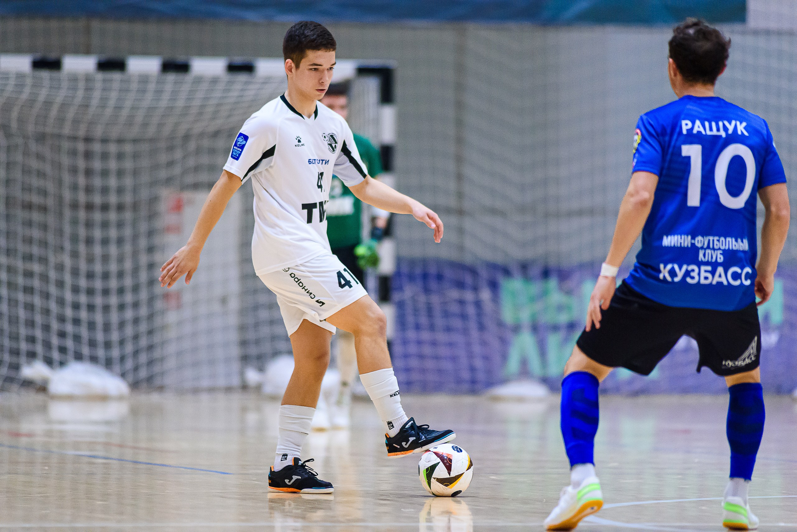 Высшая лига по футзалу — Сезон 2024-2025 — 2ой тур. Репортажный фотограф в Кемерово