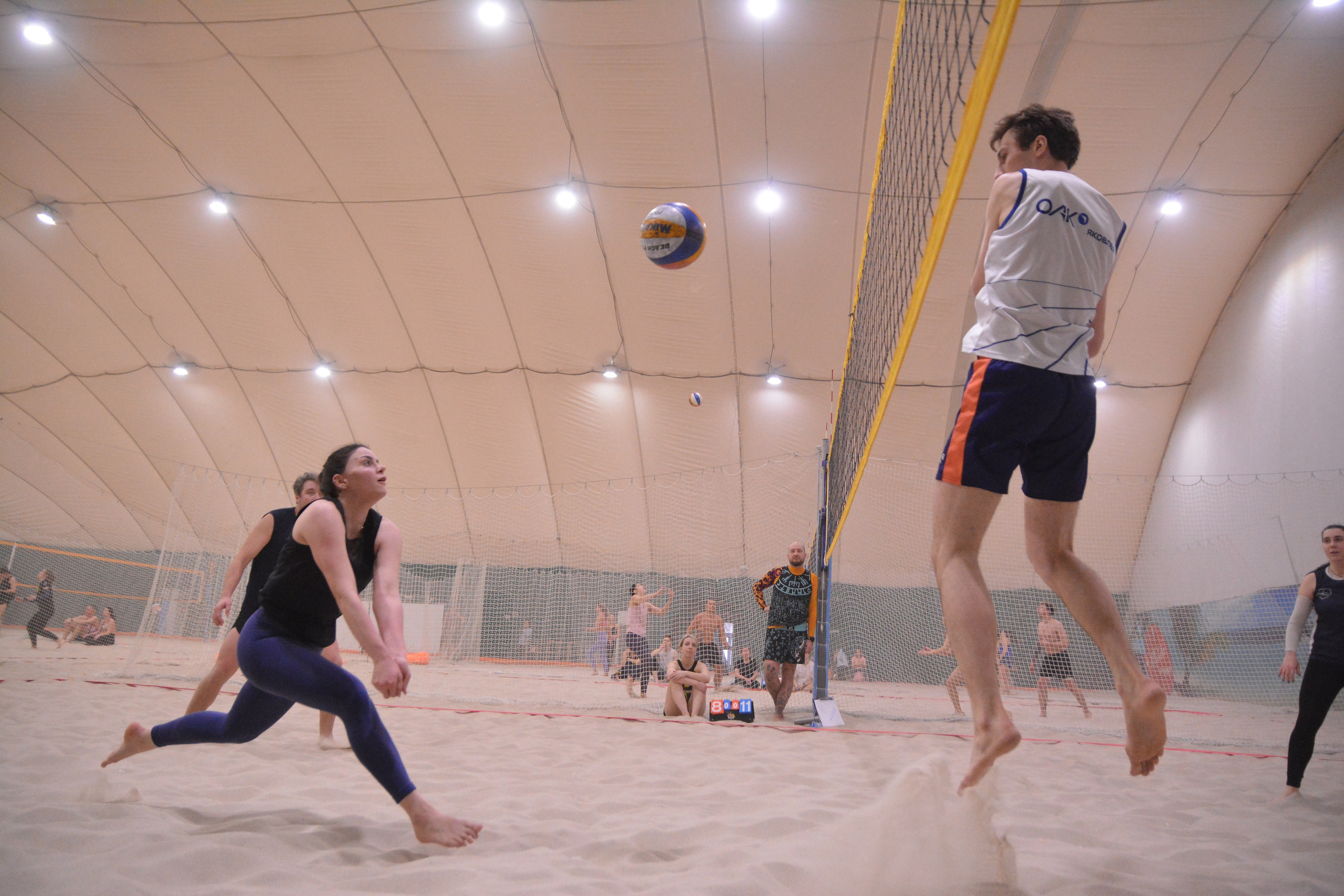 Благотворительный турнир по пляжному волейболу. F/8 and be there — оказаться в нужном месте и поймать момент