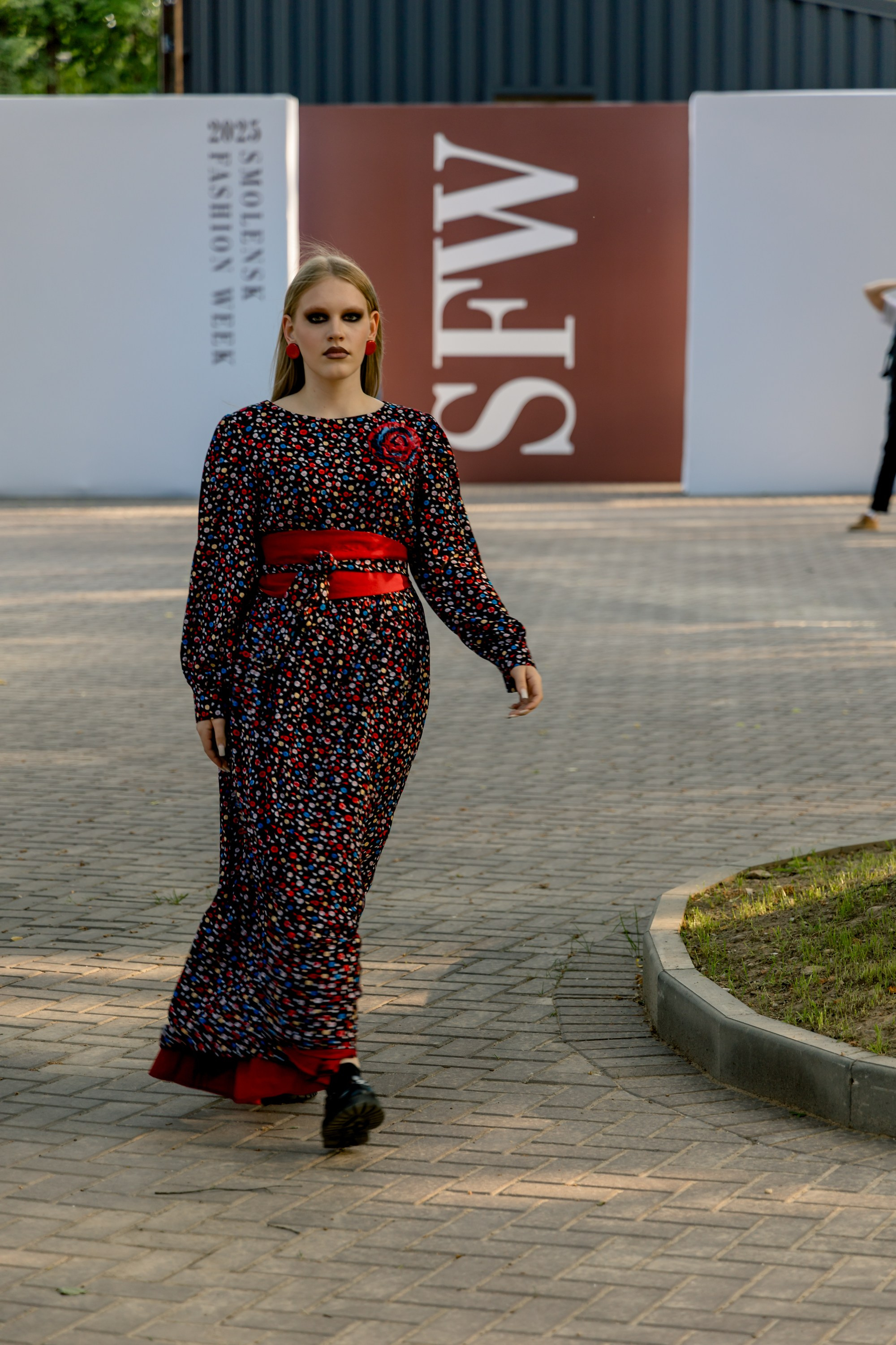 Smolensk Fashion Week 2025_показы_ДЕНЬ 1_ВЕЧЕРНИЙ ПОКАЗ_19:00. Главная