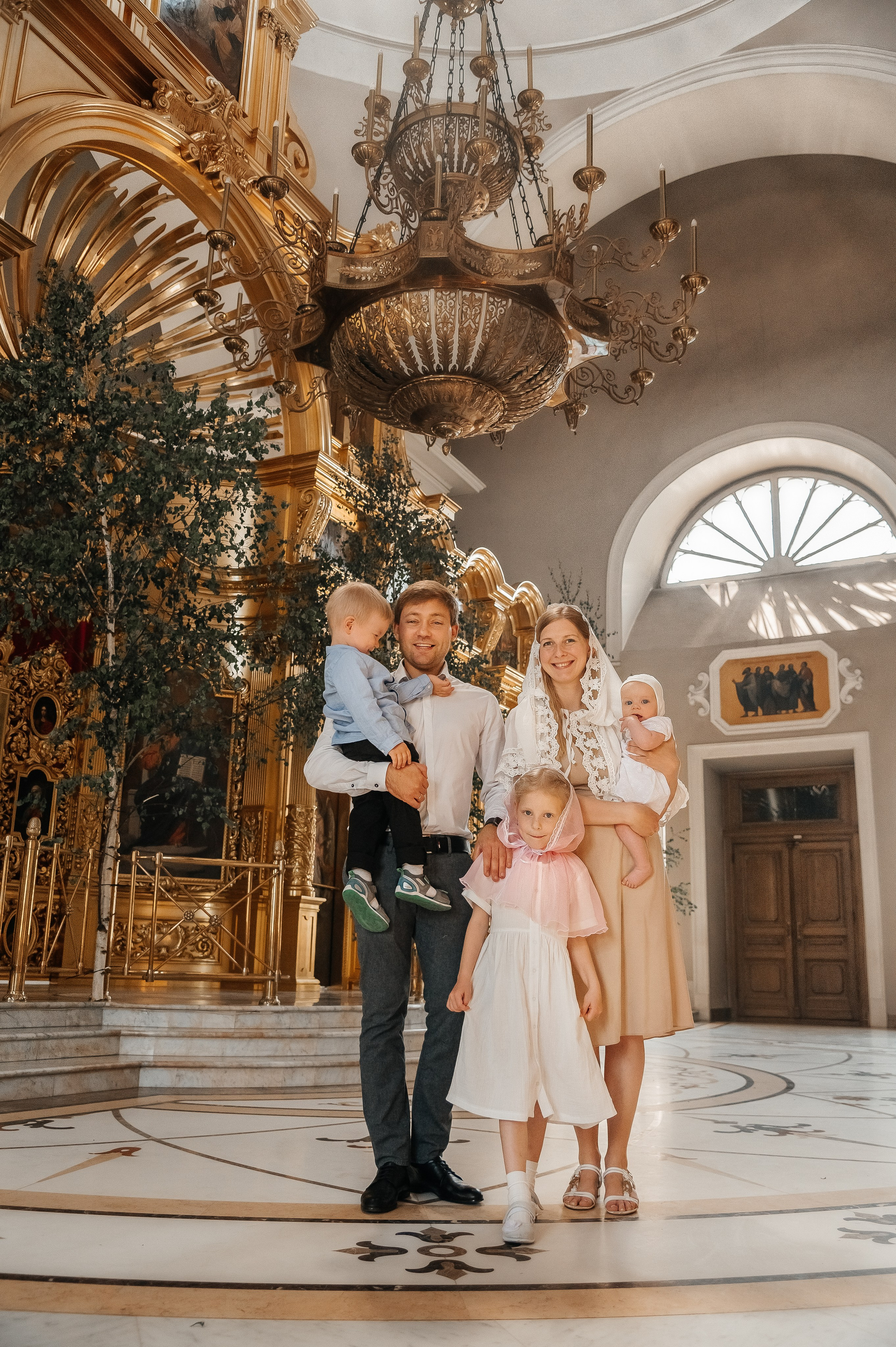 Крестины Ирины //// Храм святых апостолов Петра и Павла. Семейный и детский фотограф в Туле