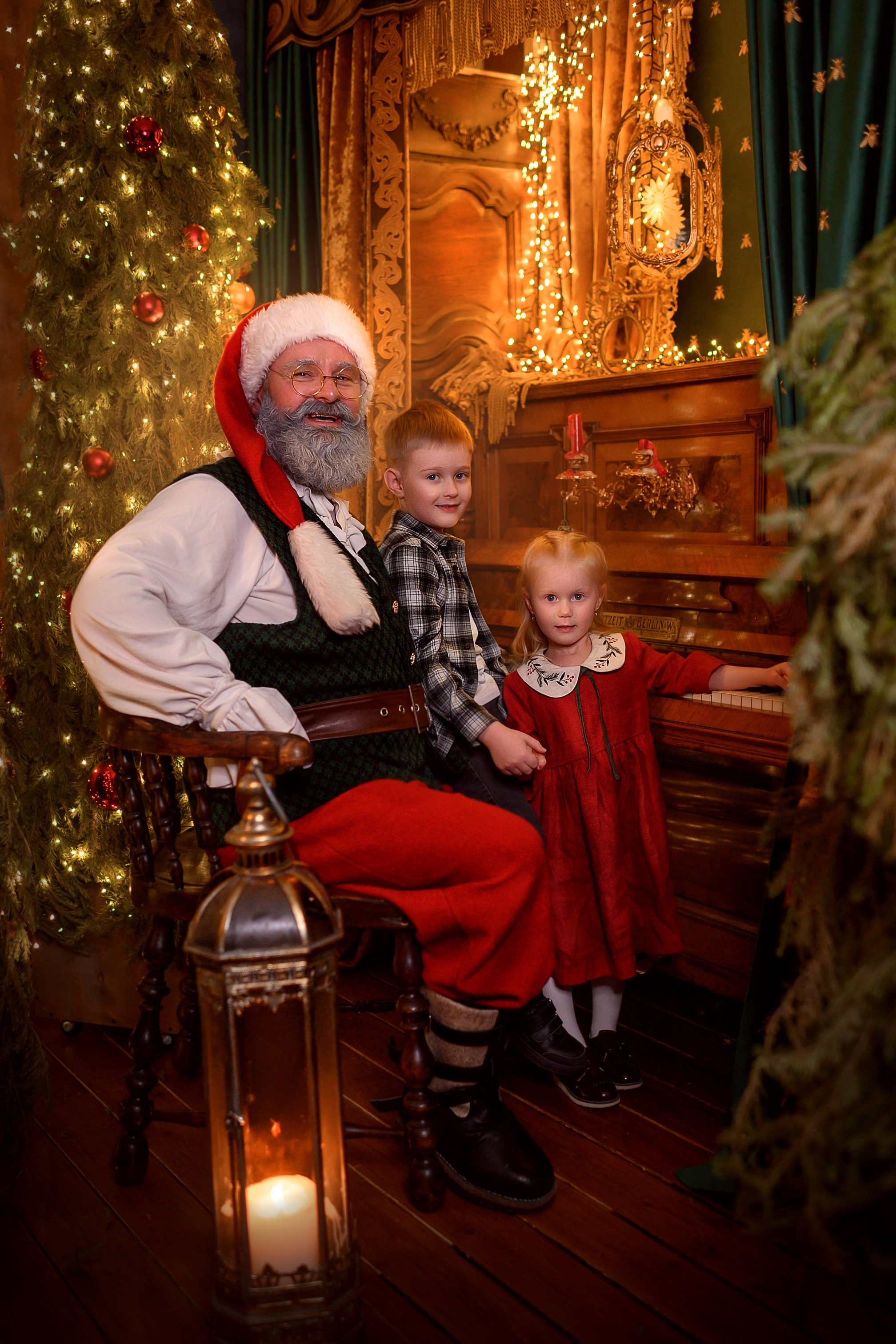 САНТА В АДМИРАЛТЕЙШЕН. Семейный фотограф Екатеринбург Лора Мур