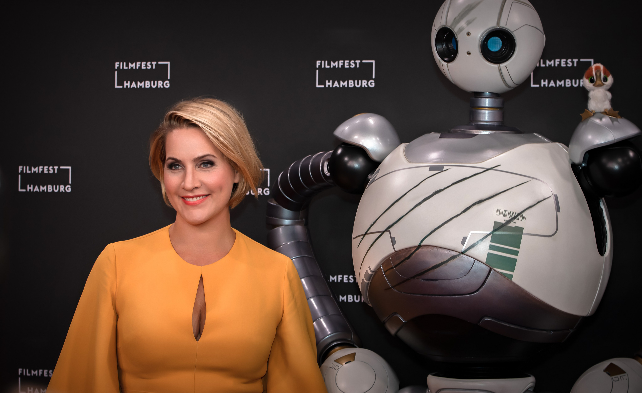 RED CARPET. NE Cinema — backstage and reportage photography in cinema, music, Automotive and sport