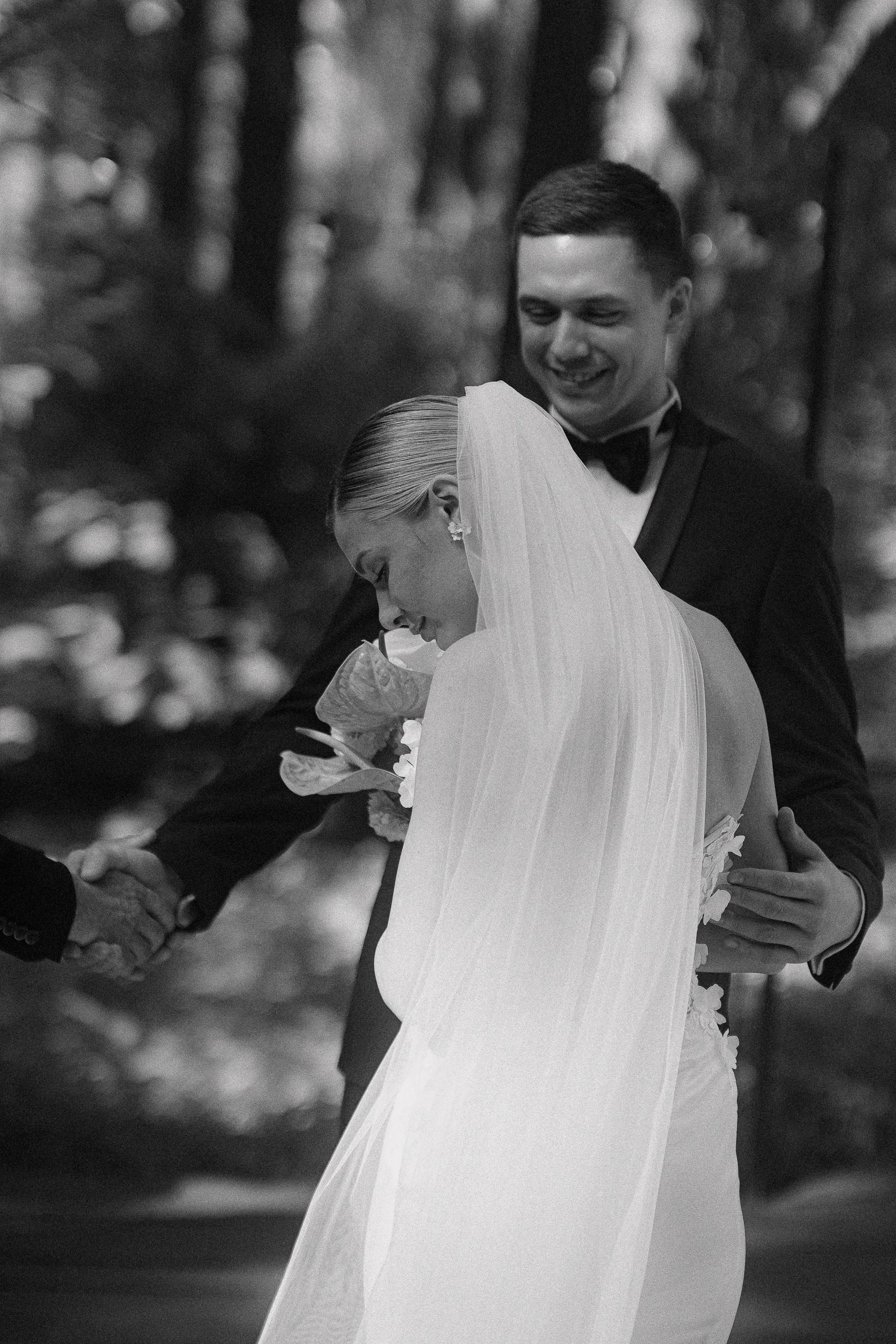 Love is all Around. Сентиментальная свадебная фотография