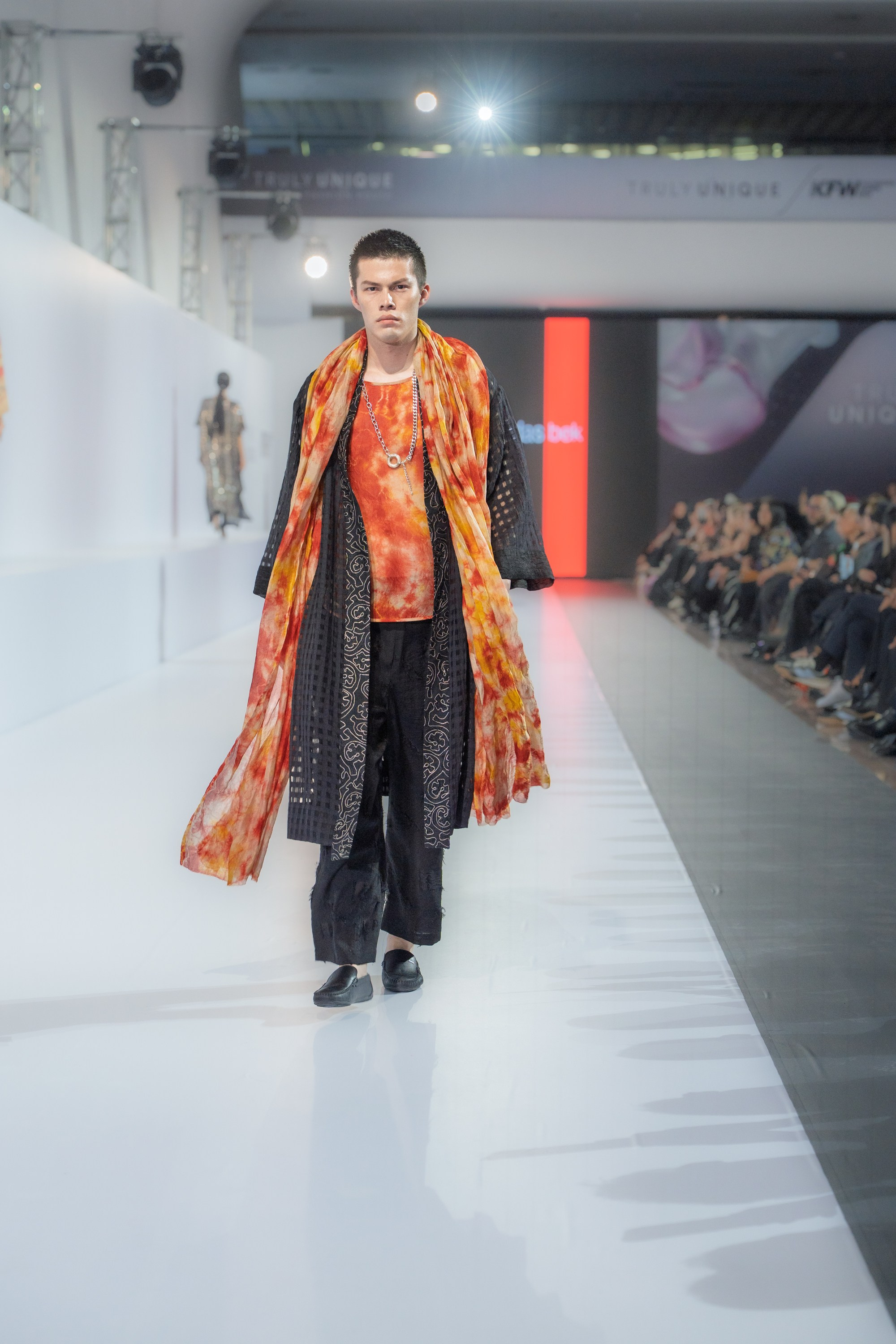 Yerlan Zholdasbek. Сайт Алматинского НЮ АРТ, будуар и фэшн фотографа Дениса Карпенко