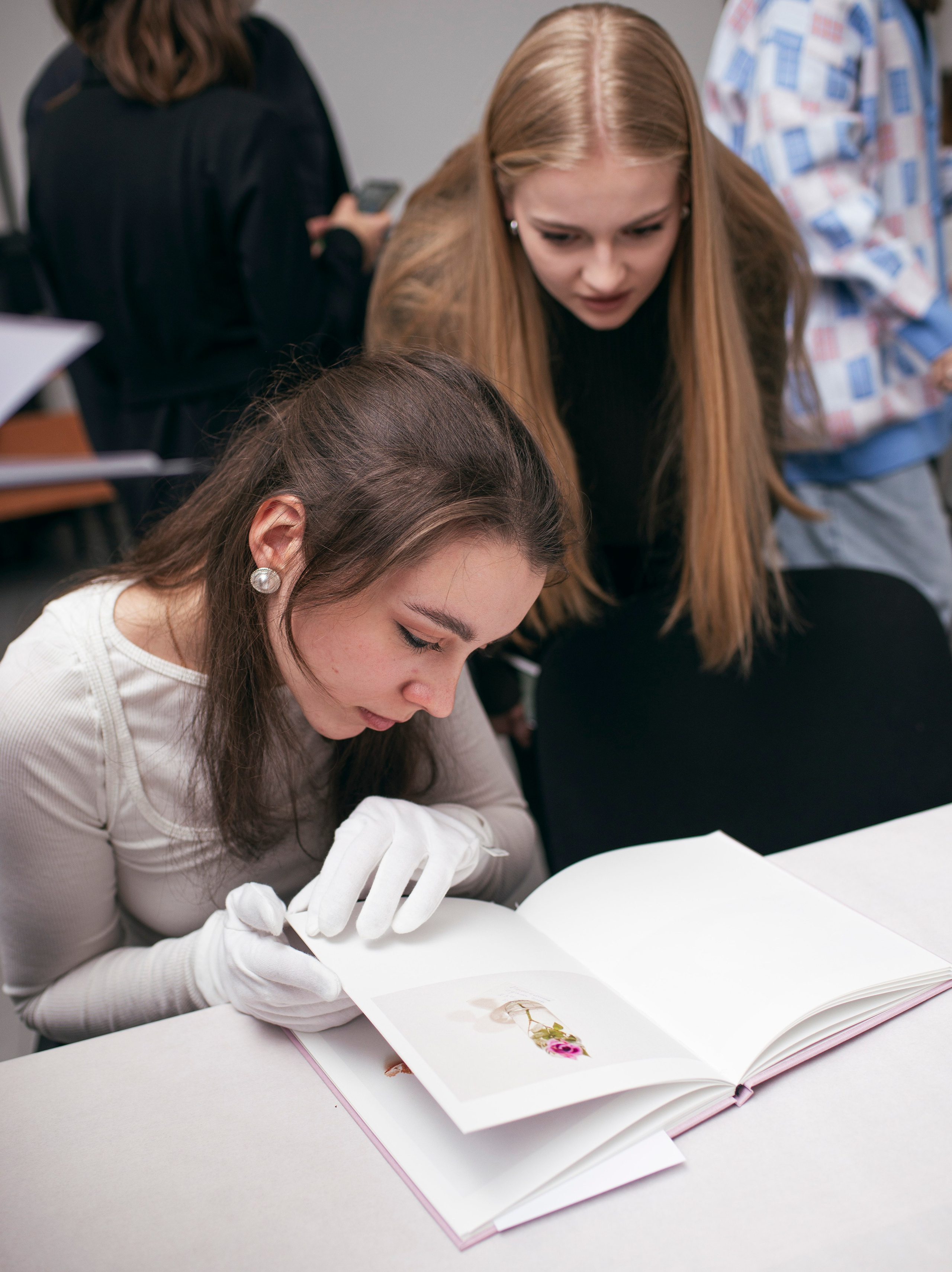 Вечер фото книг в Школе Дизайна. Фотограф в Москве Алейникова Евгения