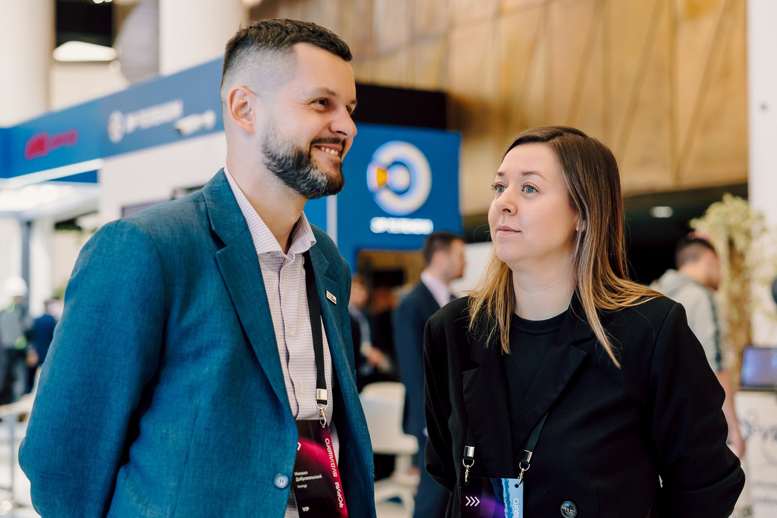 СКБ Контур — Форум будущего — Стенд. Лёшка Варзегов — фотограф