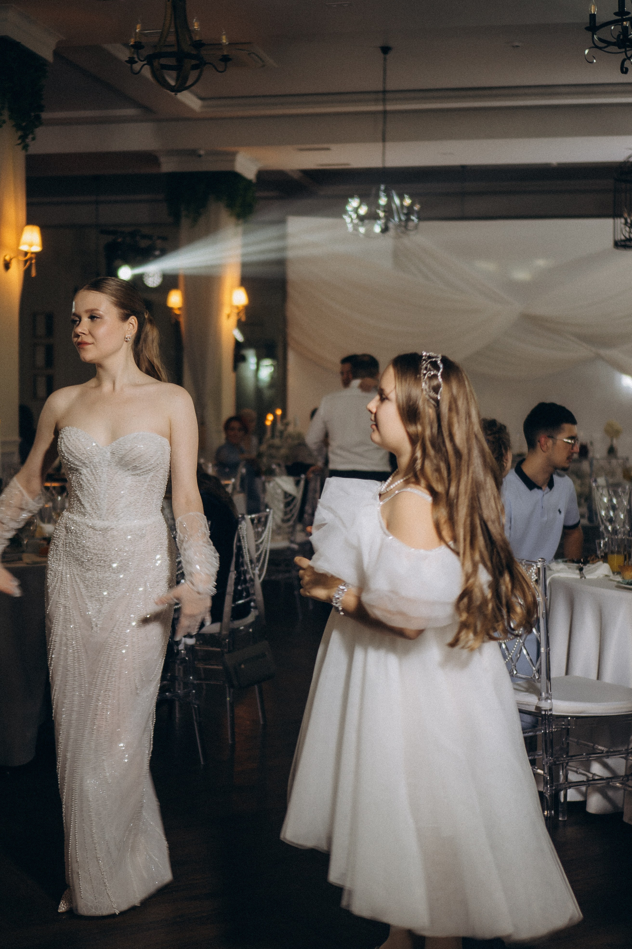 СЬЕМКА СВАДЕБНОГО БАНКЕТА (СНЯТО В СИБИРЕ В НИЖНЕВАРТОВСКЕ). Профессиональный фотограф, Санкт-Петербург — Виктория Богомолова