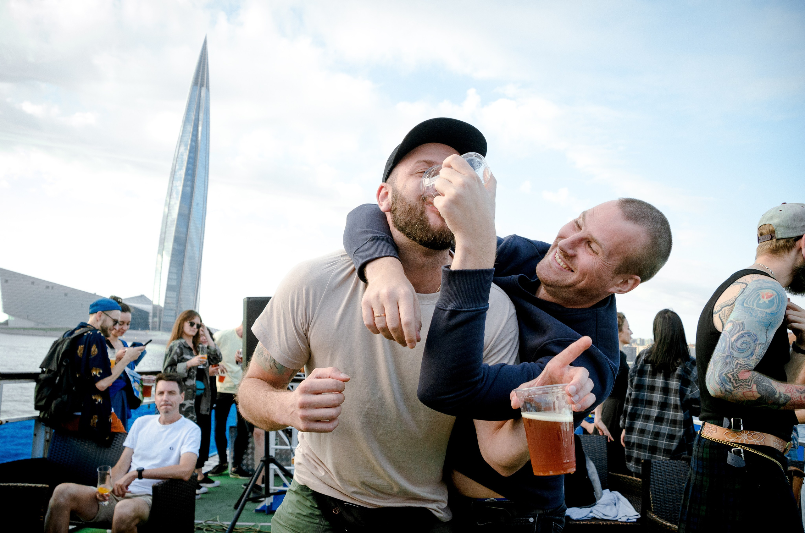 Кораблик. Пивная встреча. Alice_insomnia