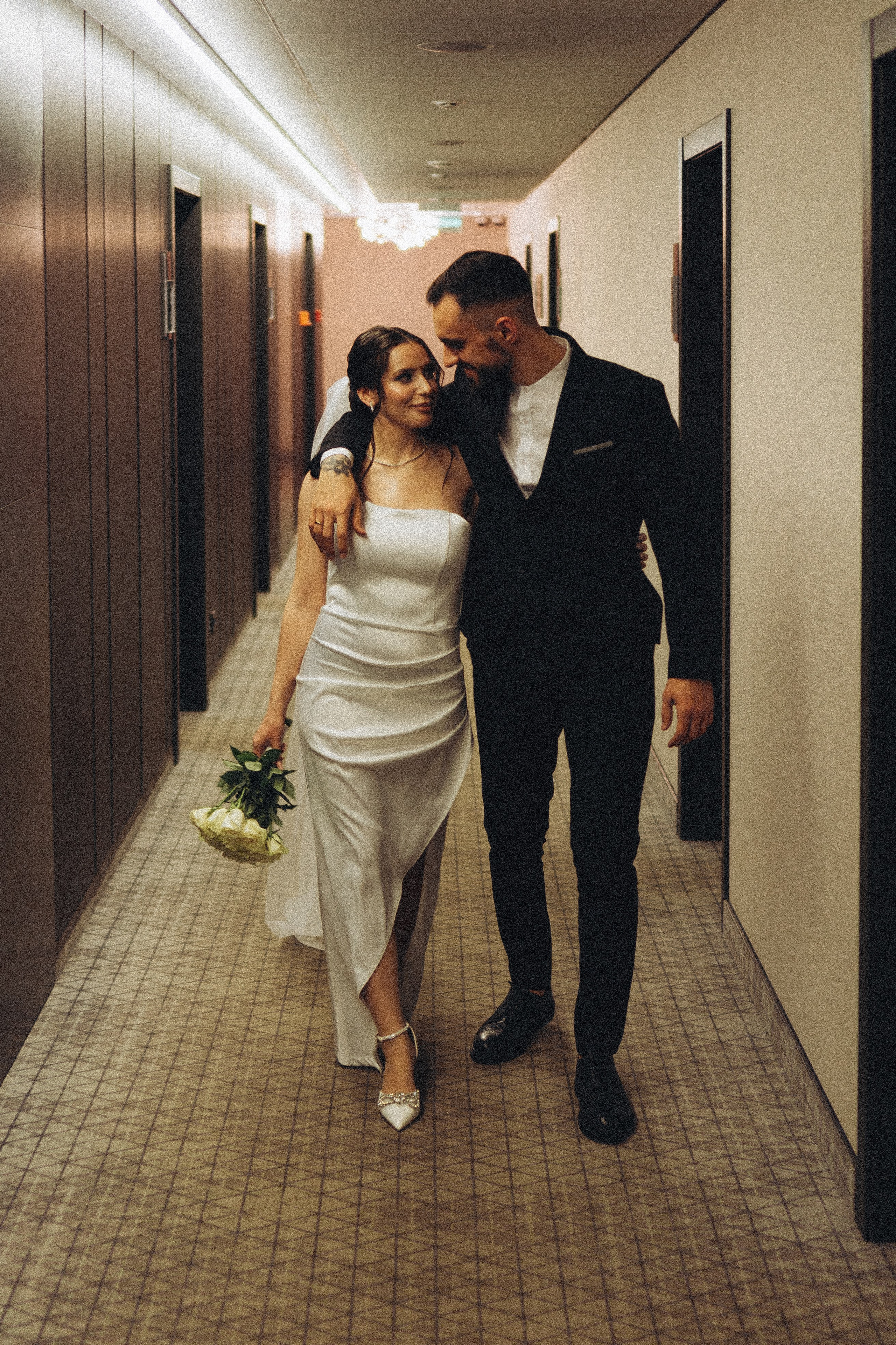 СВАДЕБНАЯ СЬЕМКА СБОРОВ ЖЕНИХА И НЕВЕСТЫ В ОТЕЛЕ И ТАКЖЕ ФОТОСЕССИИЯ В ОТЕЛЕЕ МЕГАПОЛИС БРЯНСК. Профессиональный фотограф, Санкт-Петербург — Виктория Богомолова