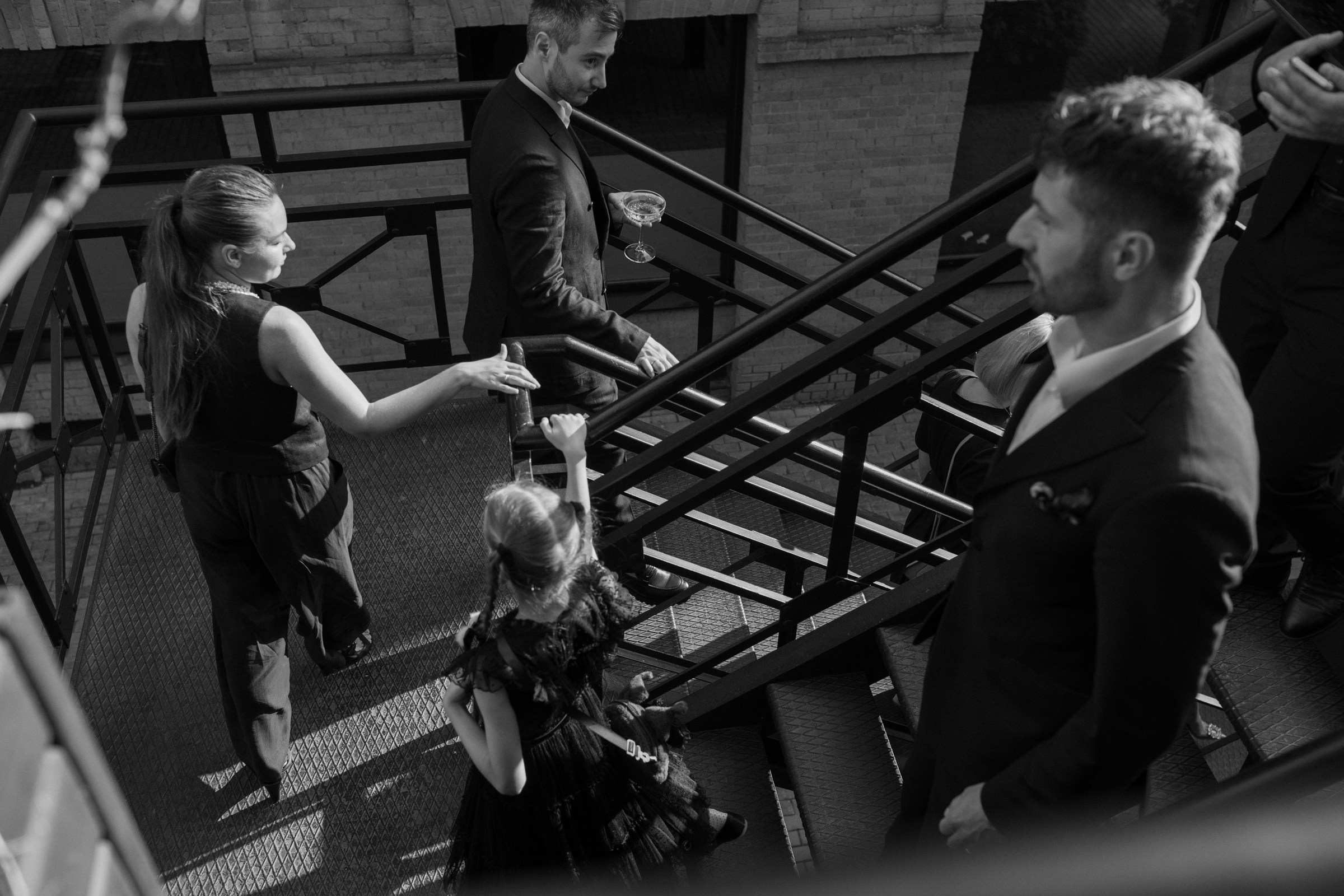 Собираемся на свадьбу вместе с фотосессией для двоих на утренние сборы. Свадебный, репортажный и портретный фотограф Сочи, Краснодар. Александра Зайцева