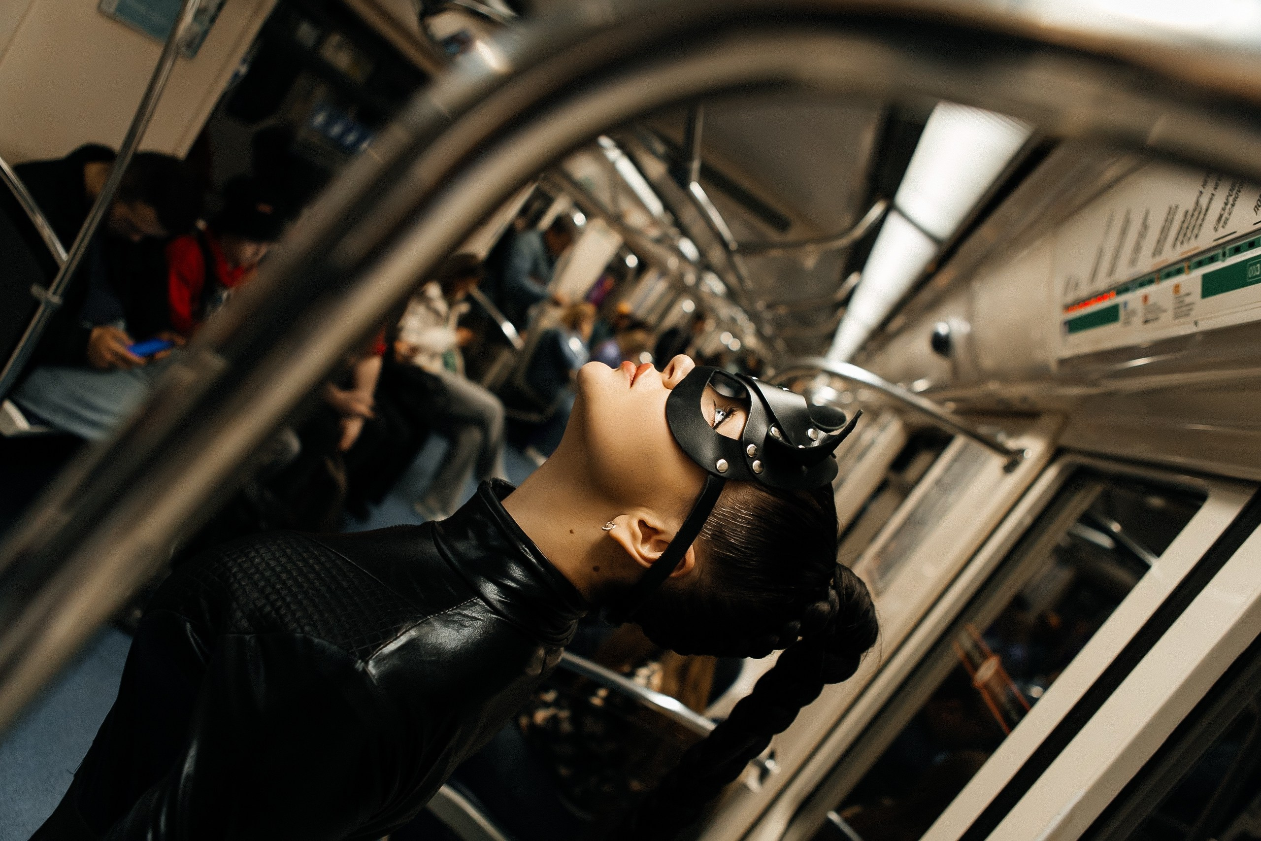 Девушка-кошка в Питере. Репортажный и свадебный фотограф в Санкт-Петербурге Романов Вадим