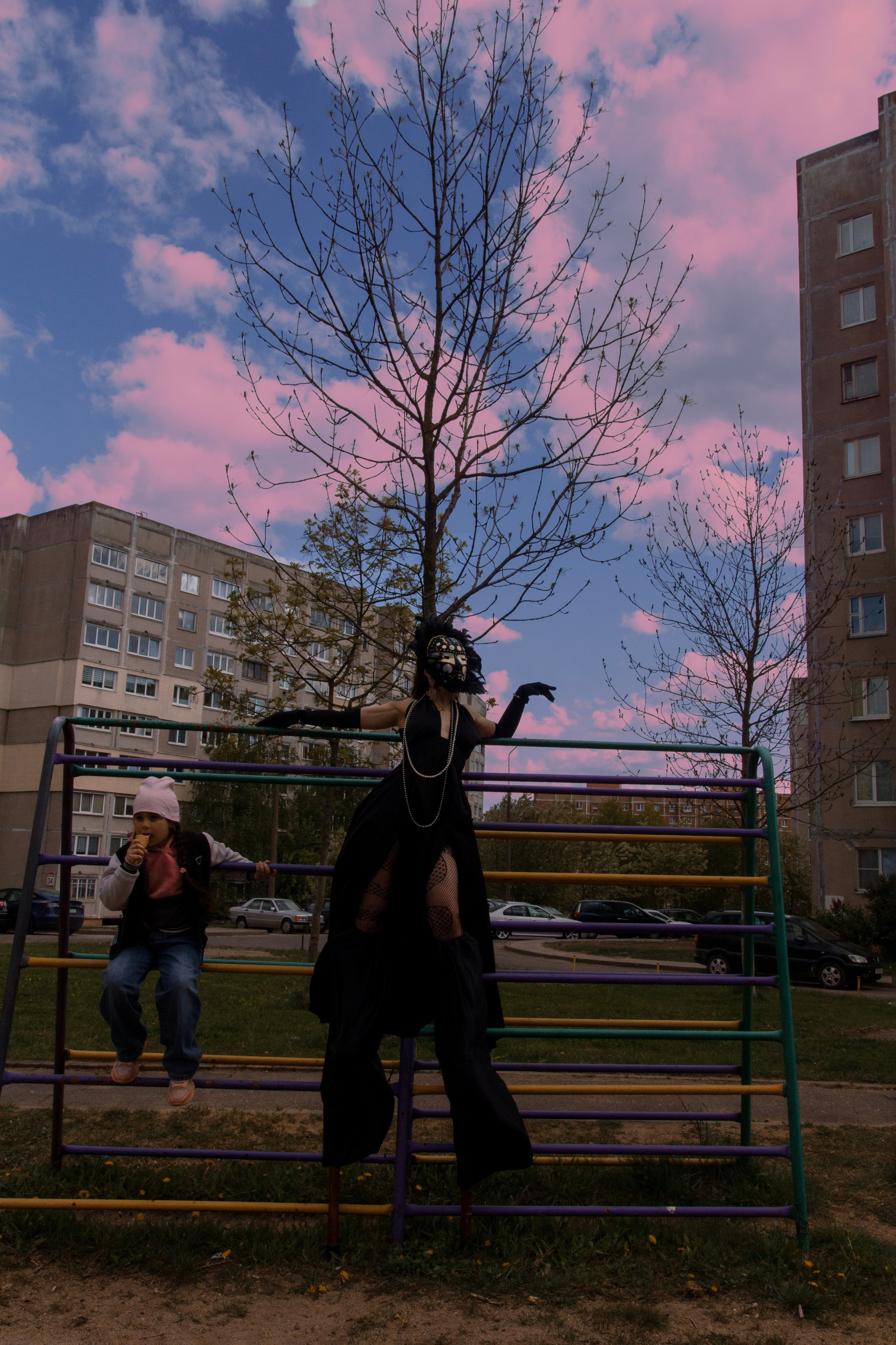 Среди родных домов и пейзажей