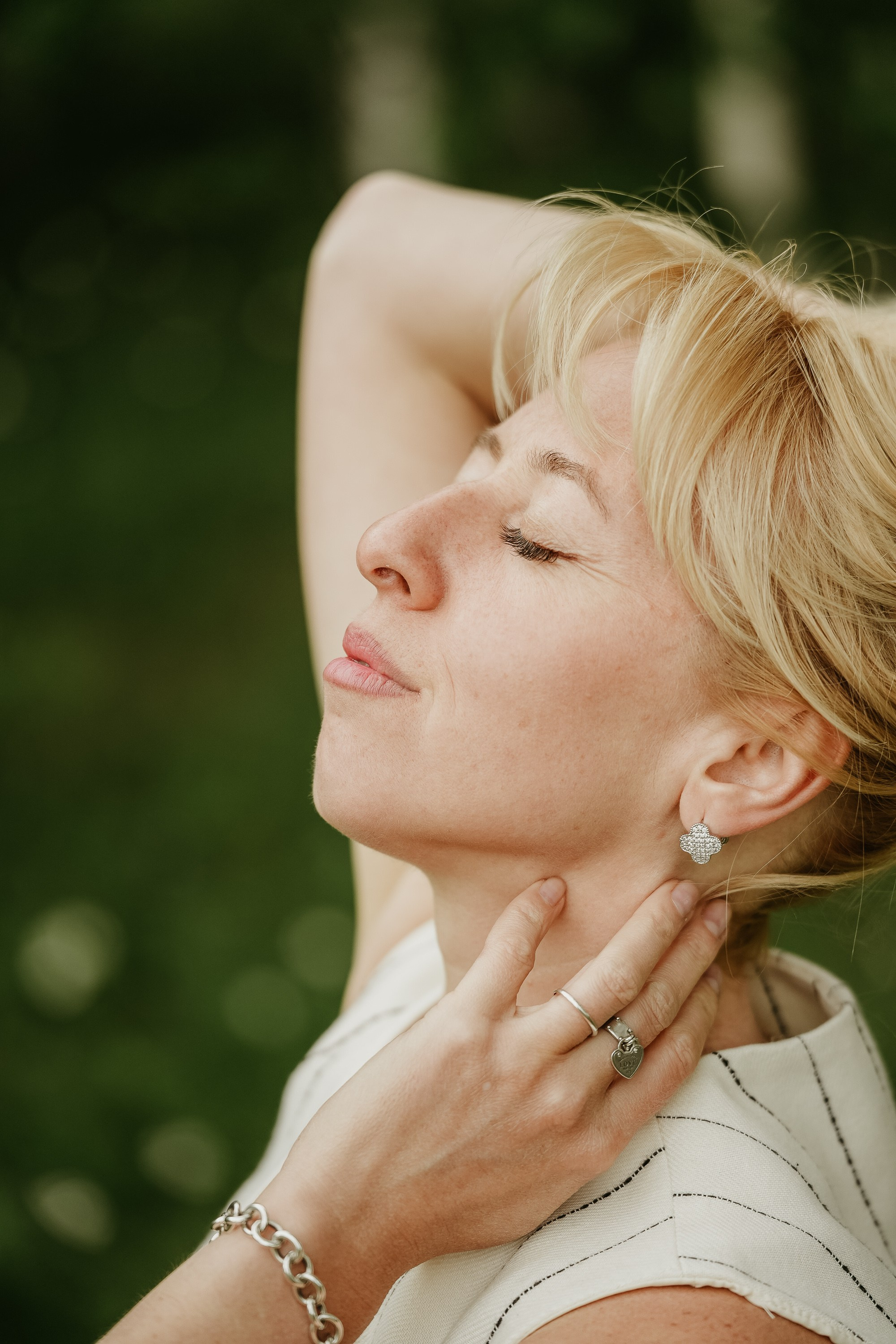 Фотосессия в цветущих яблонях. Фотограф Анна Герман. Красноярск