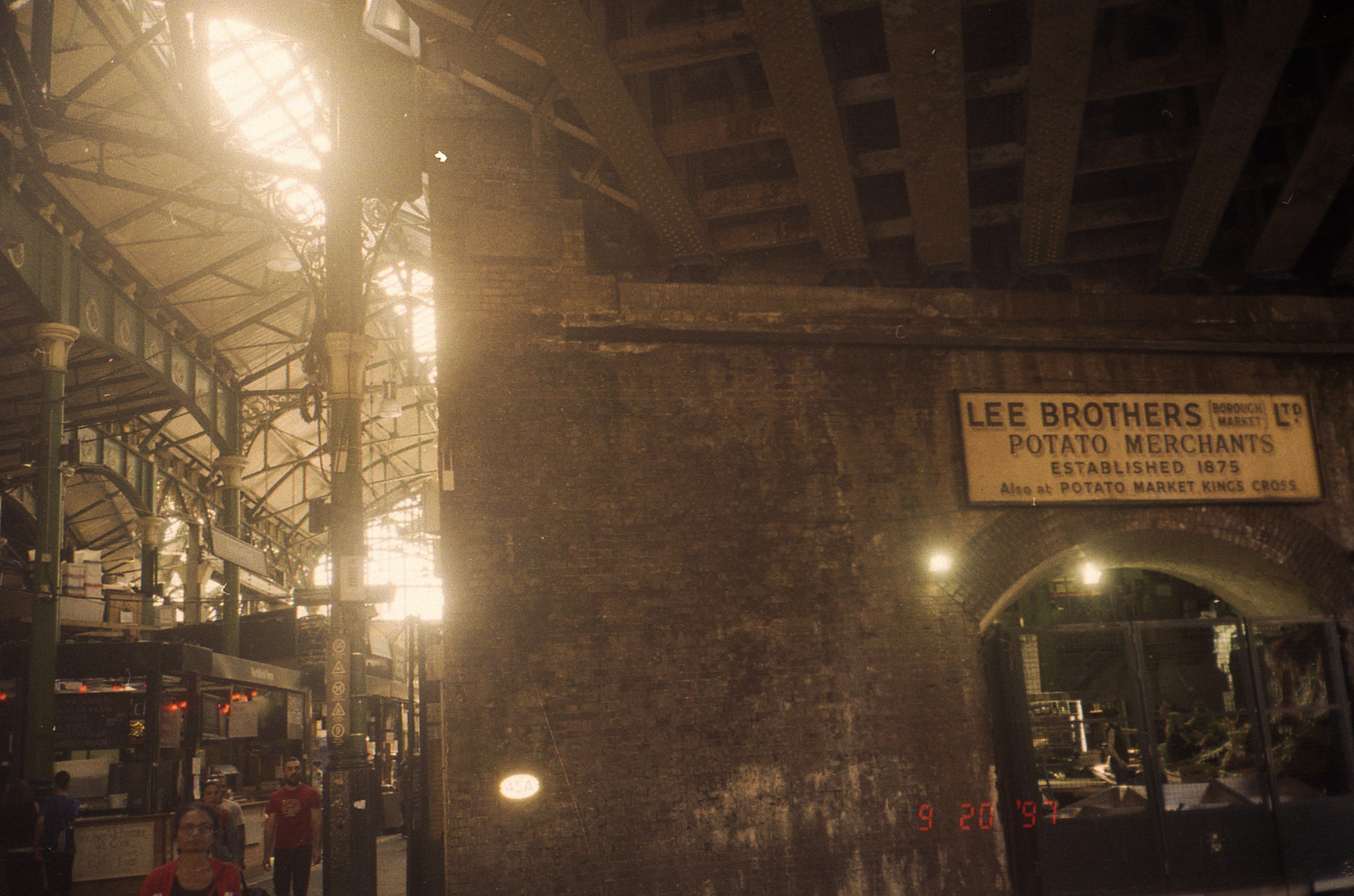 Analog London. Iraogo