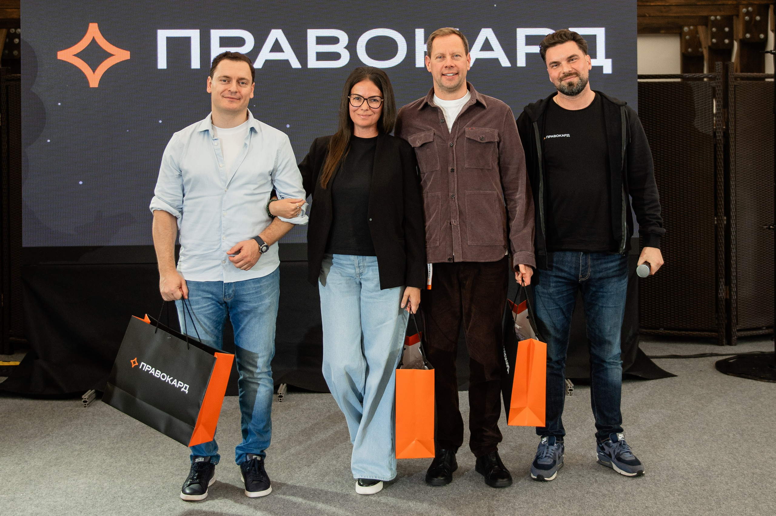 Правокард. Профессиональный фотограф в Москве Александра Харламова