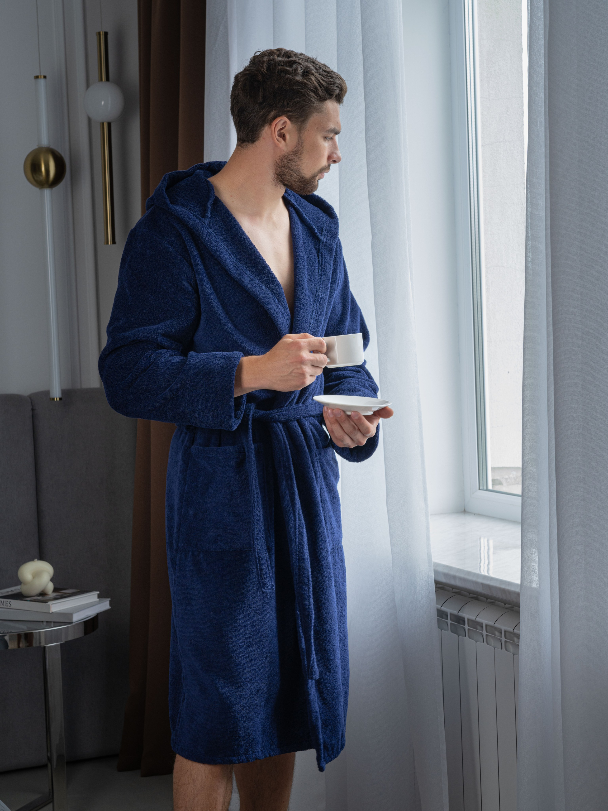 Выездная модельная съемка в студии, для маркетплейсов, товар халат. Олейник Денис — предметный фотограф, фотограф для маркетплейсов в Казани