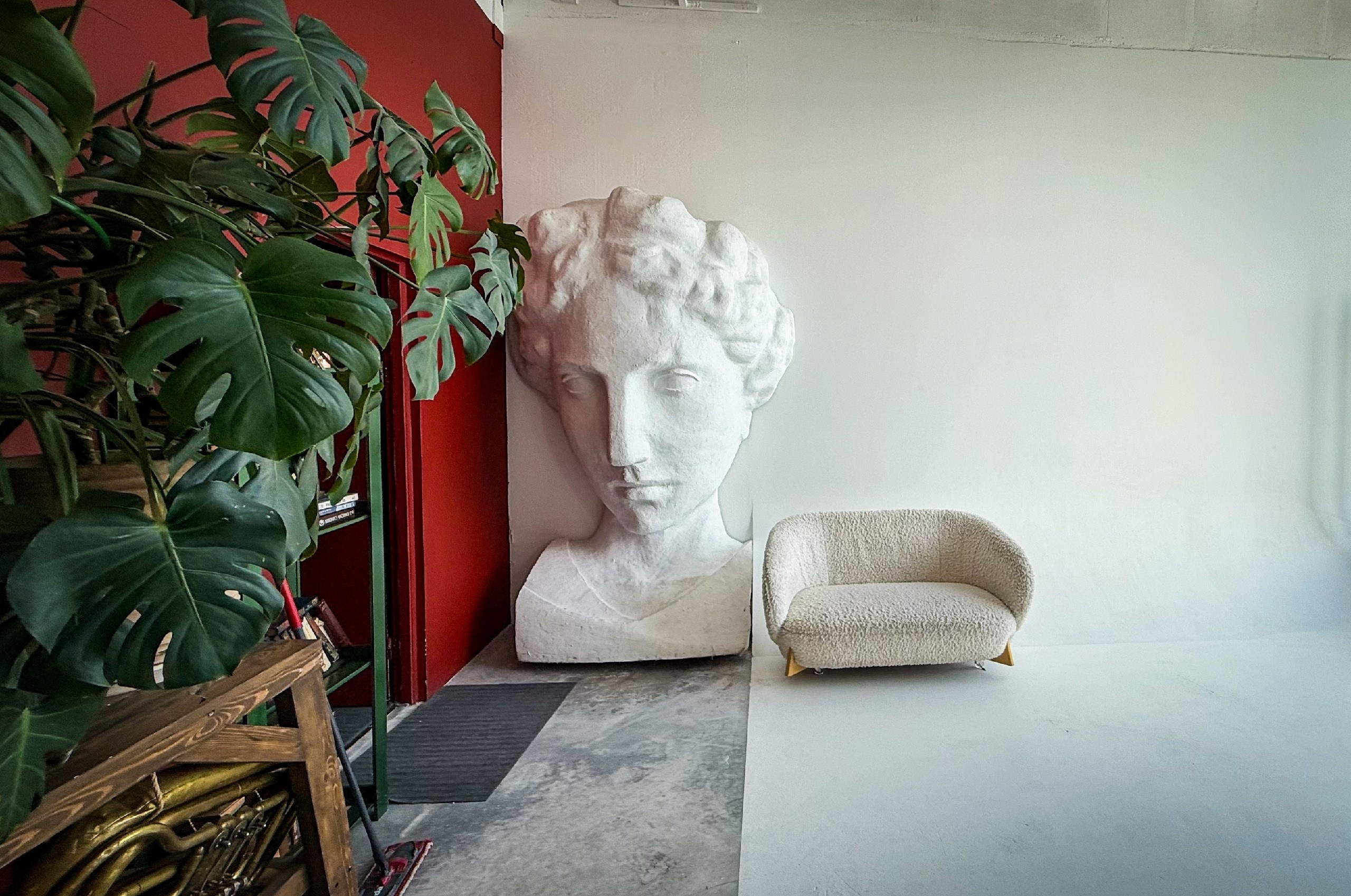 Фотостудия Питер. Зал Невский. Фотограф Пирумян Анна. г. Сургут, г. Воронеж