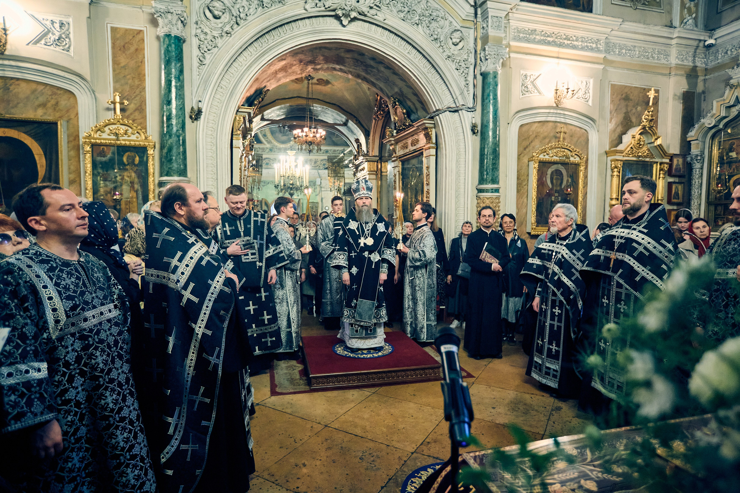 Утреня. Погребение Спасителя. DMITRY MOISEENKO — фотограф, художник, топ-стилист