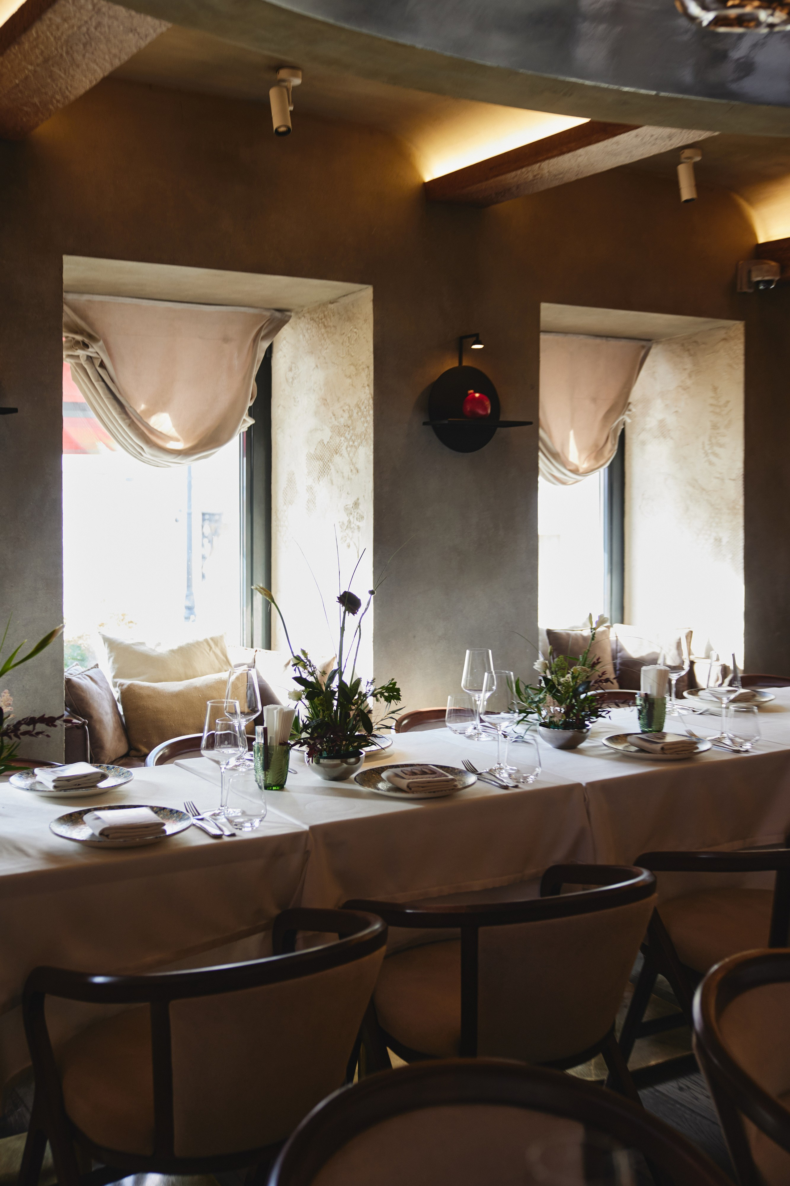 INSIUM x Иль дэ Ботэ. Аксёнова Оля — сет-дизайнер, художник-постановщик, Москва