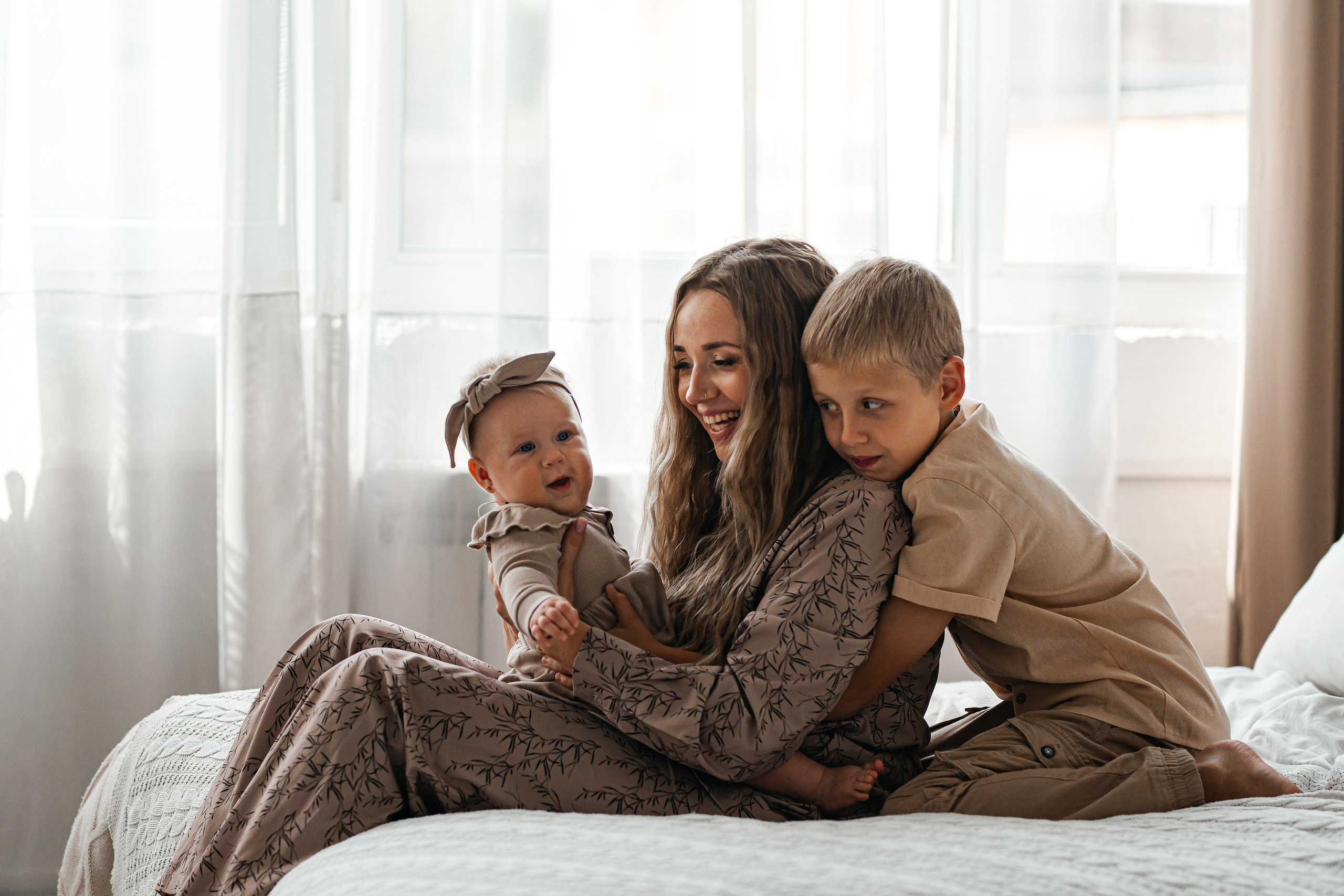 Лера, Арсений, Аврора. Фотограф Таинств Крещения и Венчания в г. Курске