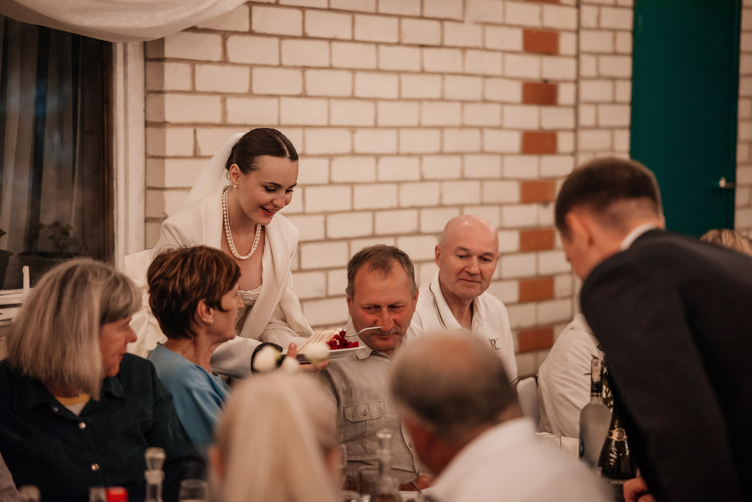 «Свадьба Даши и Артема». Школьный фотограф в Валуйках. Фотосессии для выпускников и изготовление выпускных альбомов в городе Валуйки и в Белгородской области