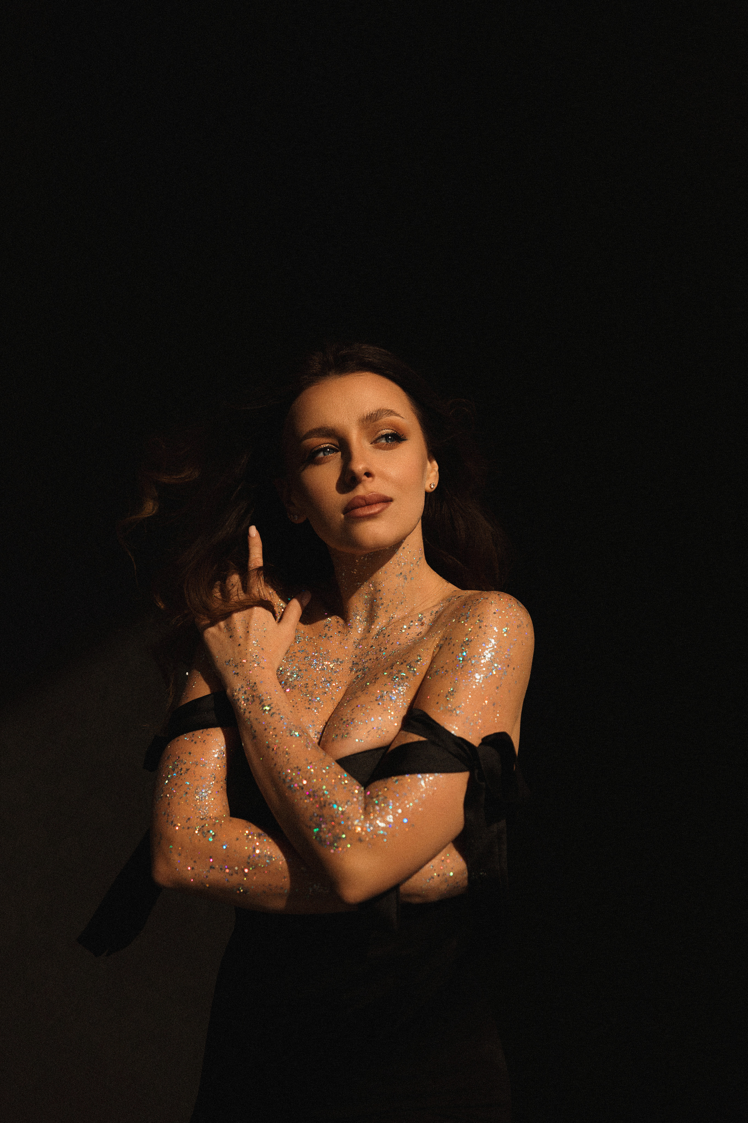 Елена «Shine in the dark». Фотограф Мария Щеголькова. Чувственный женский портрет