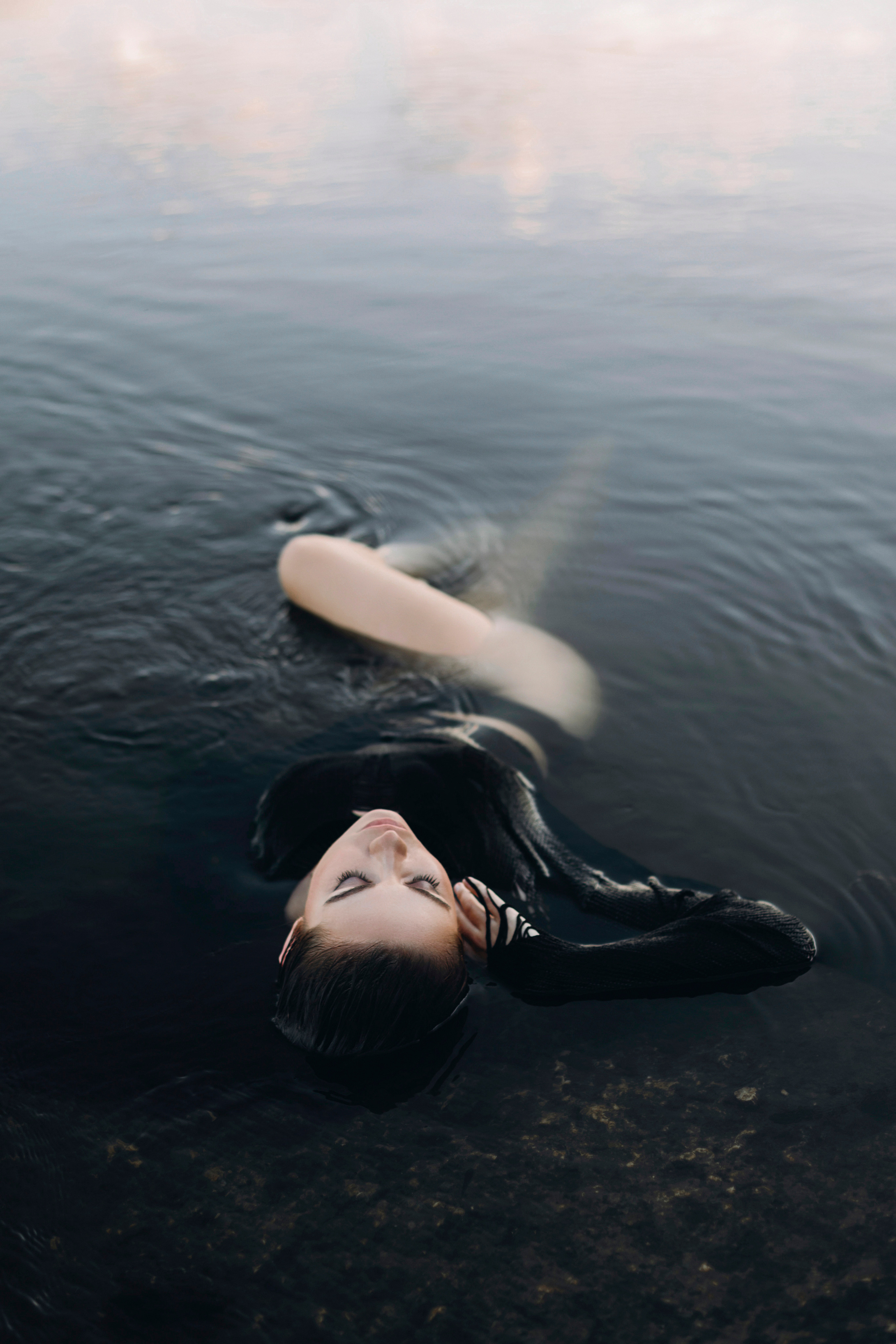 Ирина «The dark abyss». Фотограф Мария Щеголькова. Чувственный женский портрет