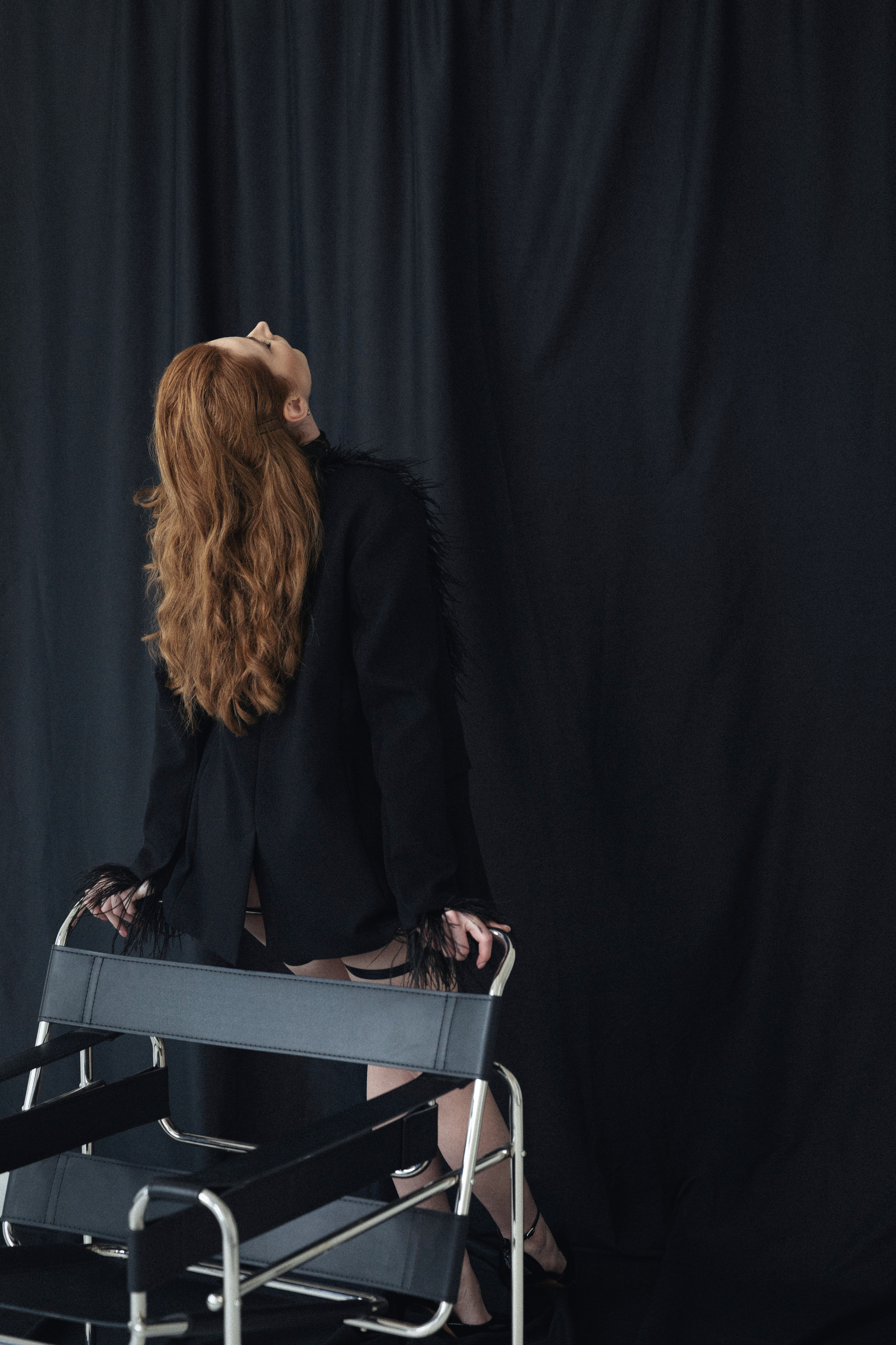 Юлия «The dark feather». Фотограф Мария Щеголькова. Чувственный женский портрет