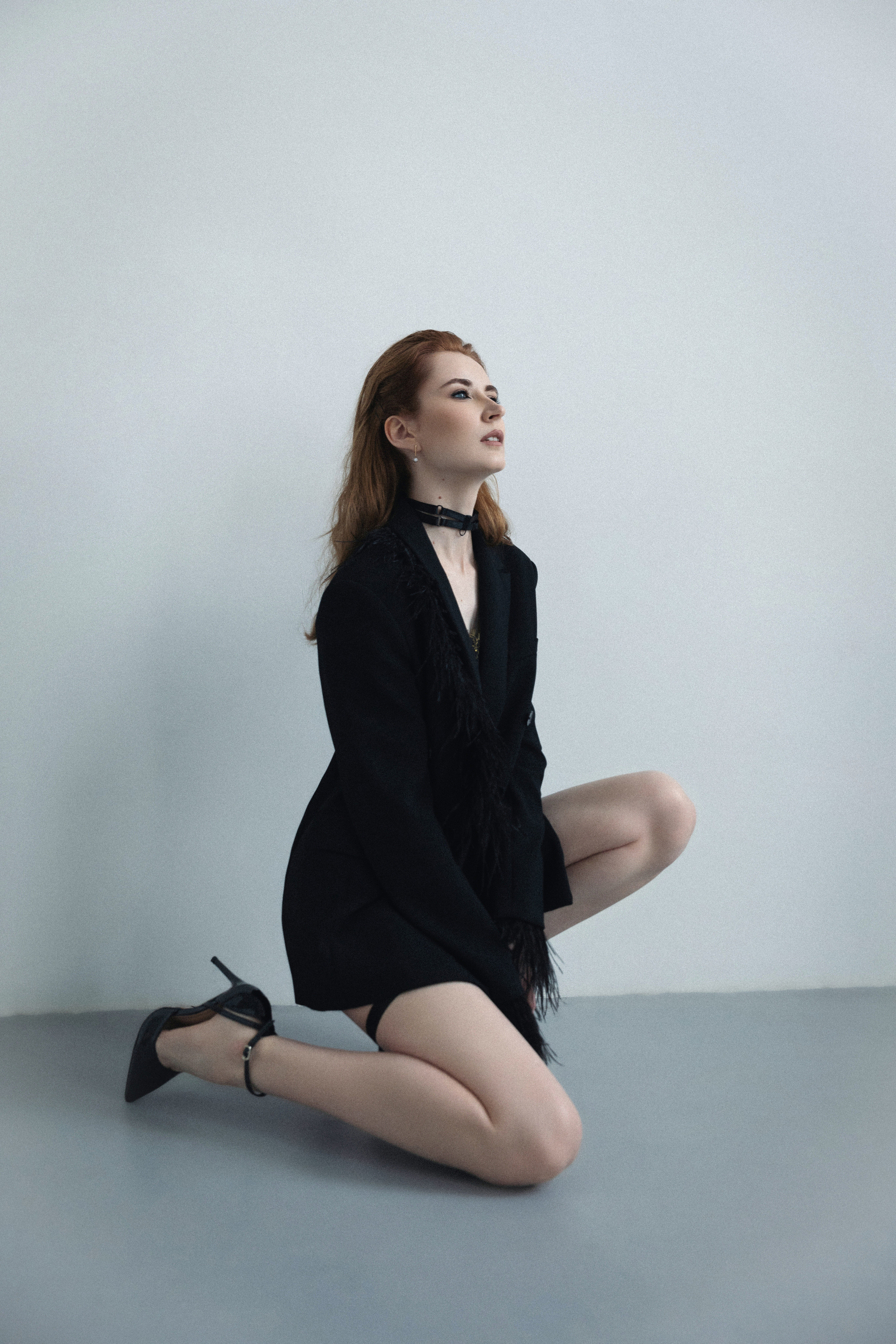 Юлия «The dark feather». Фотограф Мария Щеголькова. Чувственный женский портрет