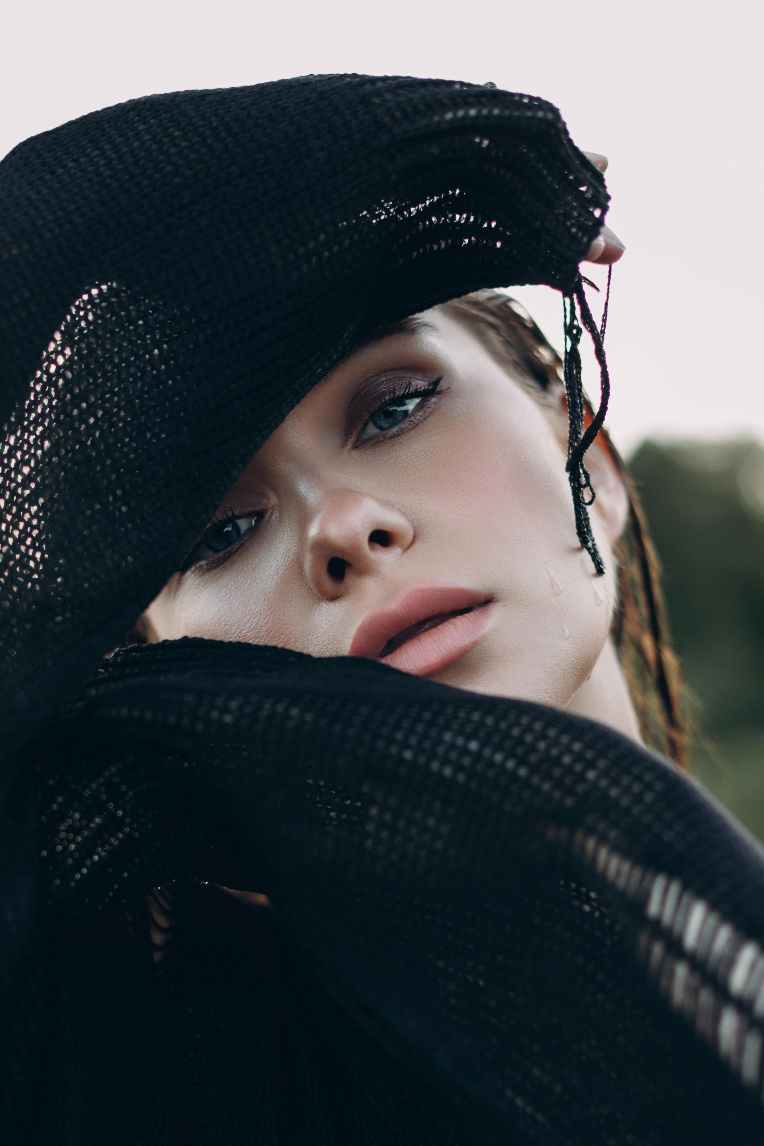 Ирина «The dark abyss». Фотограф Мария Щеголькова. Чувственный женский портрет