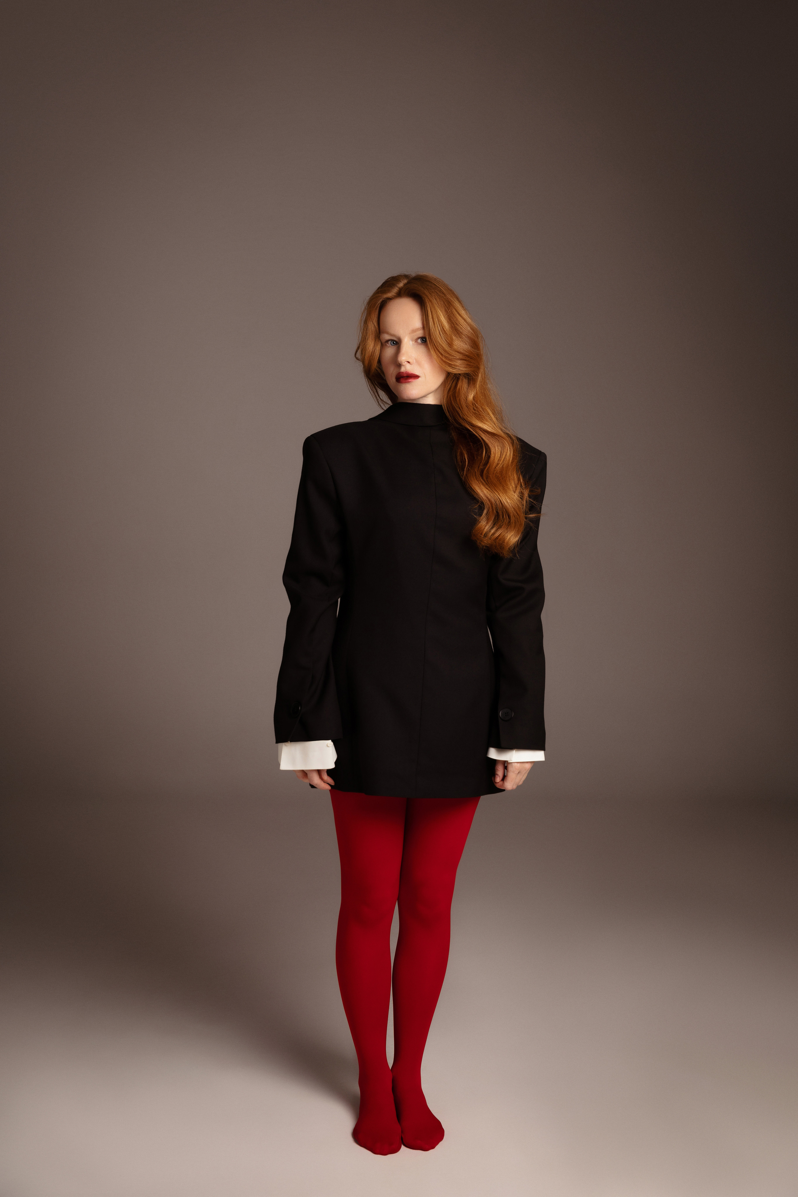 Светлана «Red tights». Фотограф Мария Щеголькова. Чувственный женский портрет