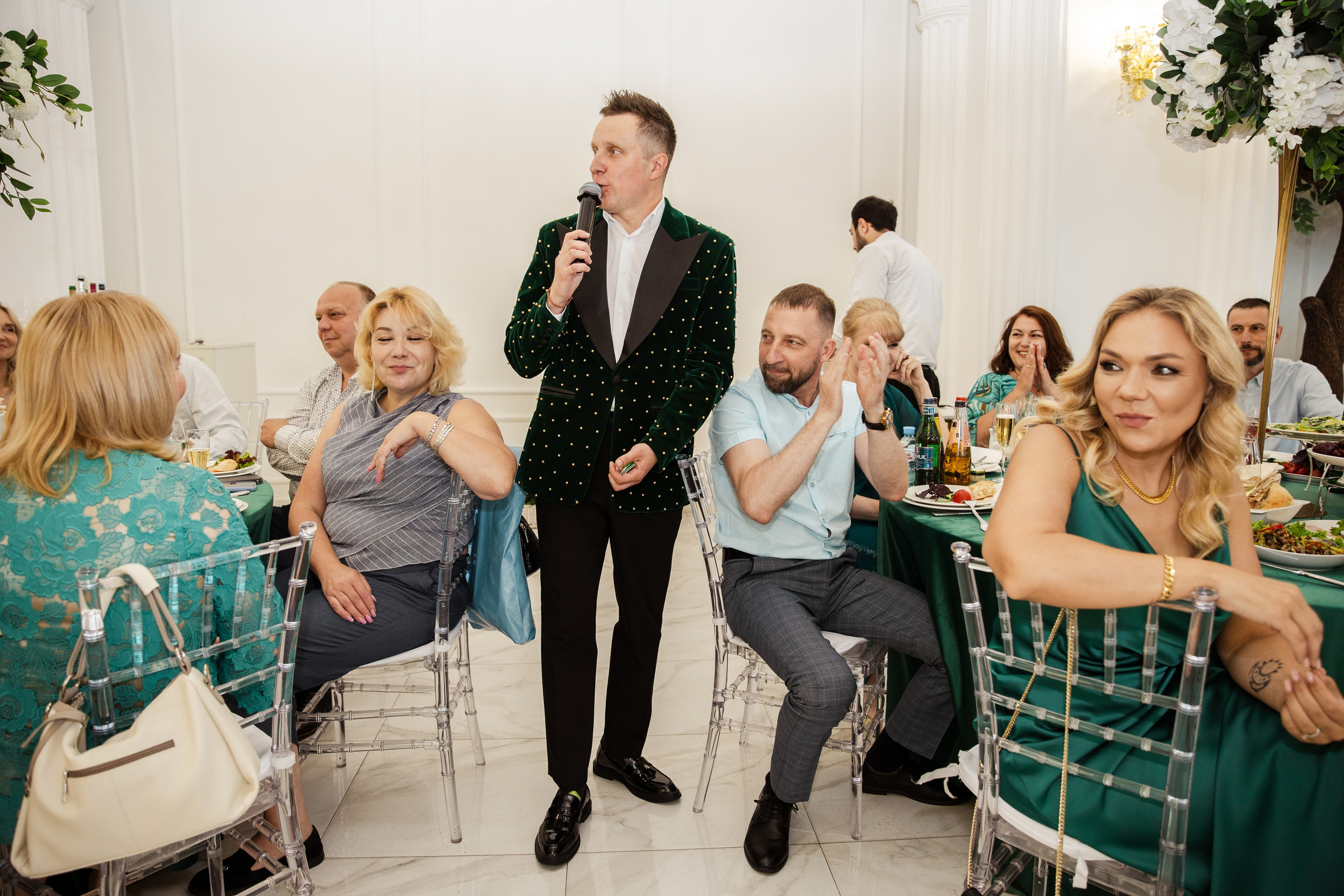 Саша и Лина. Ведущий на свадьбу в Москве Зубков Алексей
