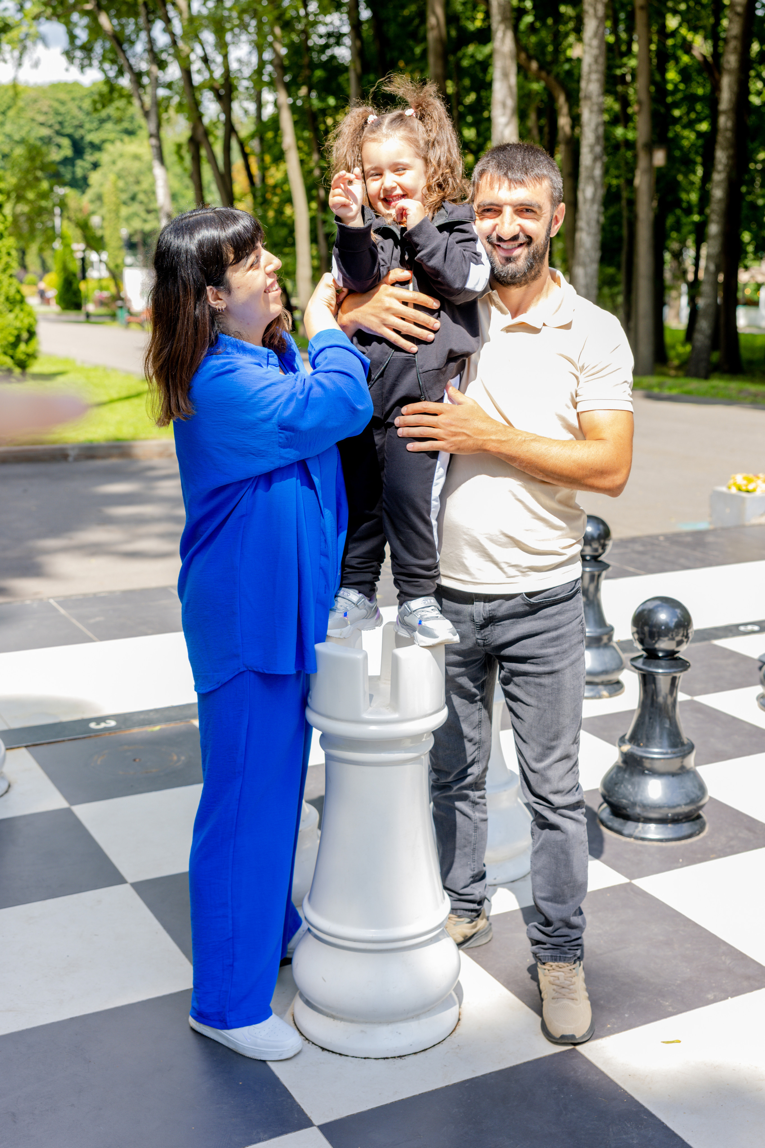 Фотопрогулка для семьи победителя конкурса. Фотограф в Туле Крупский АнДРей. Фотостудия «КАДР71» в Туле