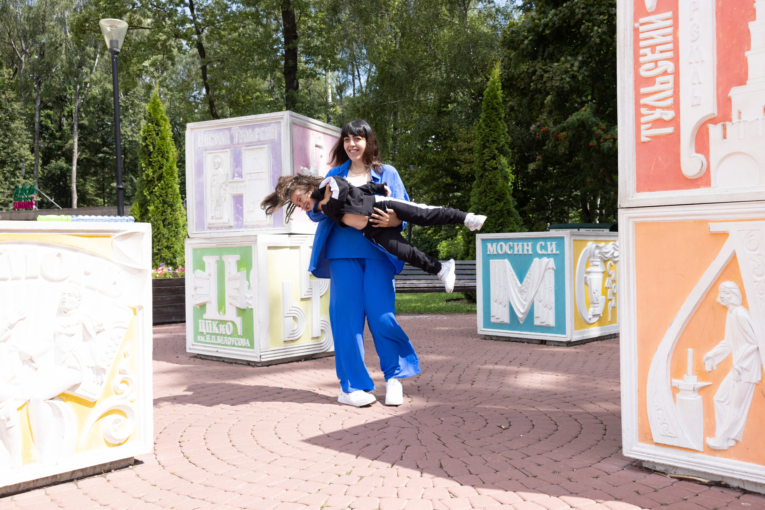 Фотопрогулка для семьи победителя конкурса. Фотограф в Туле Крупский АнДРей. Фотостудия «КАДР71» в Туле