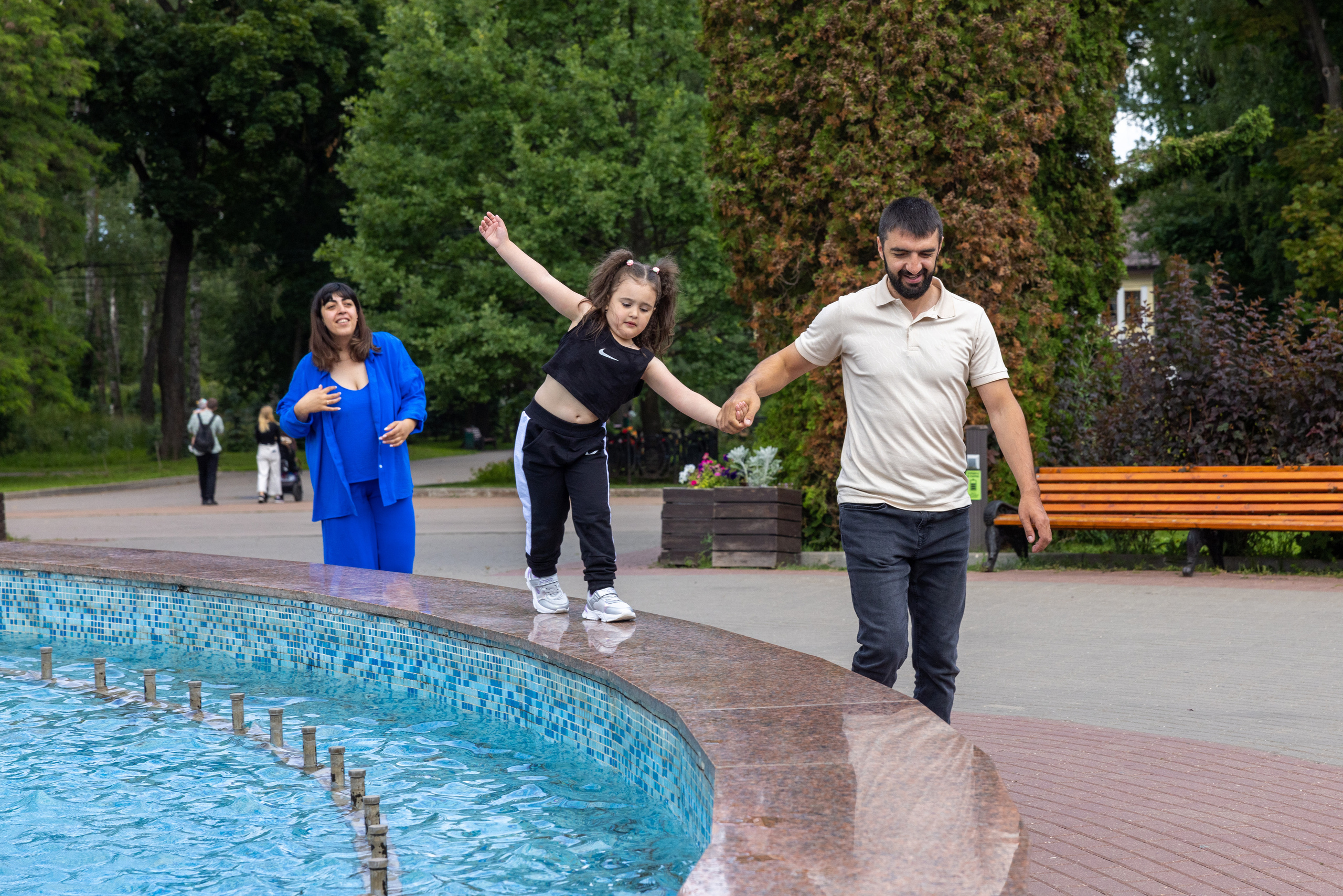 Фотопрогулка для семьи победителя конкурса. Фотограф в Туле Крупский АнДРей. Фотостудия «КАДР71» в Туле