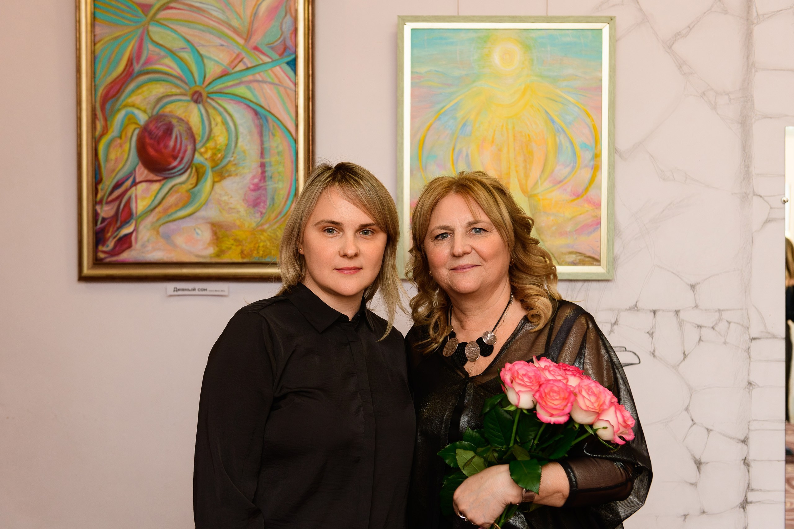 Выставка «Влюбленная в мир». Художница Татьяна Иванова-Гуляева. Фотограф Валерия Голубева (Миронова)