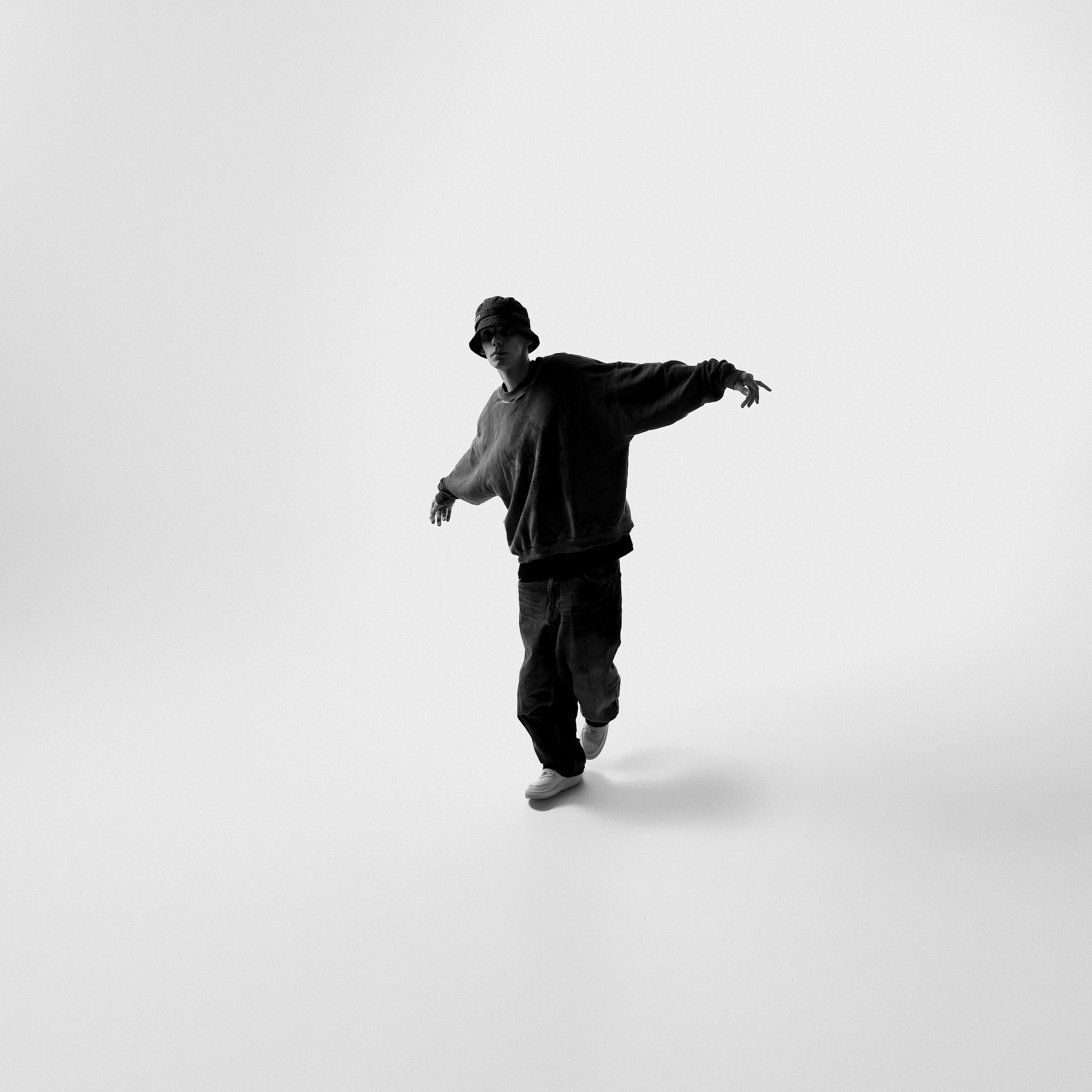 Свободная галлерея. Xstazia — музыкальные обложки, арт-дирекшн, режиссура и креативное продюссирование