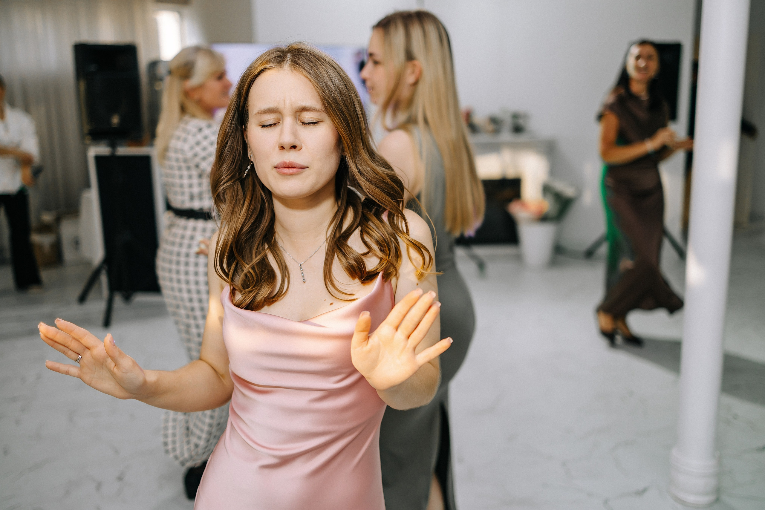 Даниил & Алина. Александр Антонов. Профессиональный свадебный, репортажный фотограф в Москве, Подольске. Фото+Видео на любой праздник