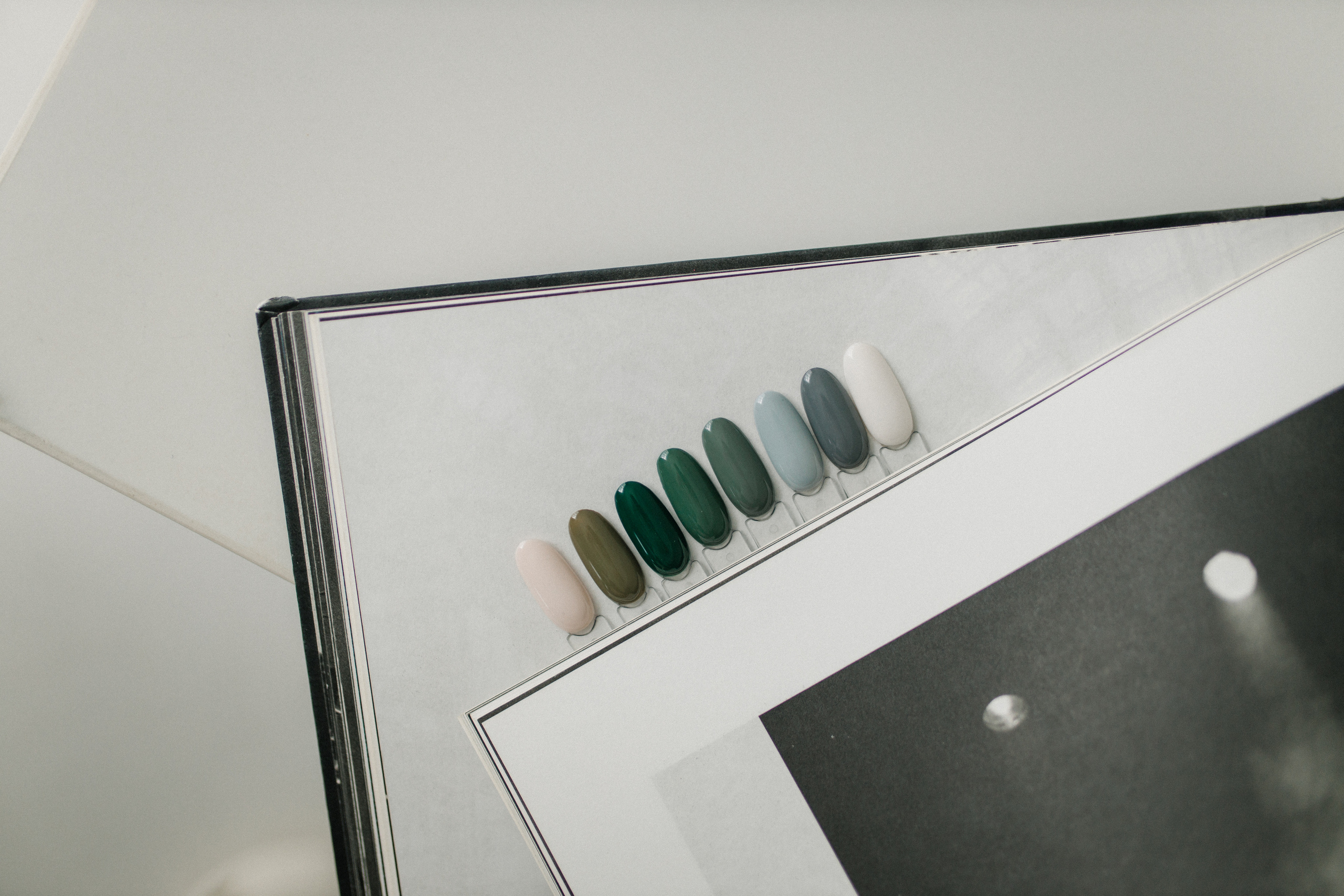 Инструктор по маникюру. Фотограф Краснодар Юлия Бураченко Свадьбы Репортаж Семейные Индивидуальные съемки