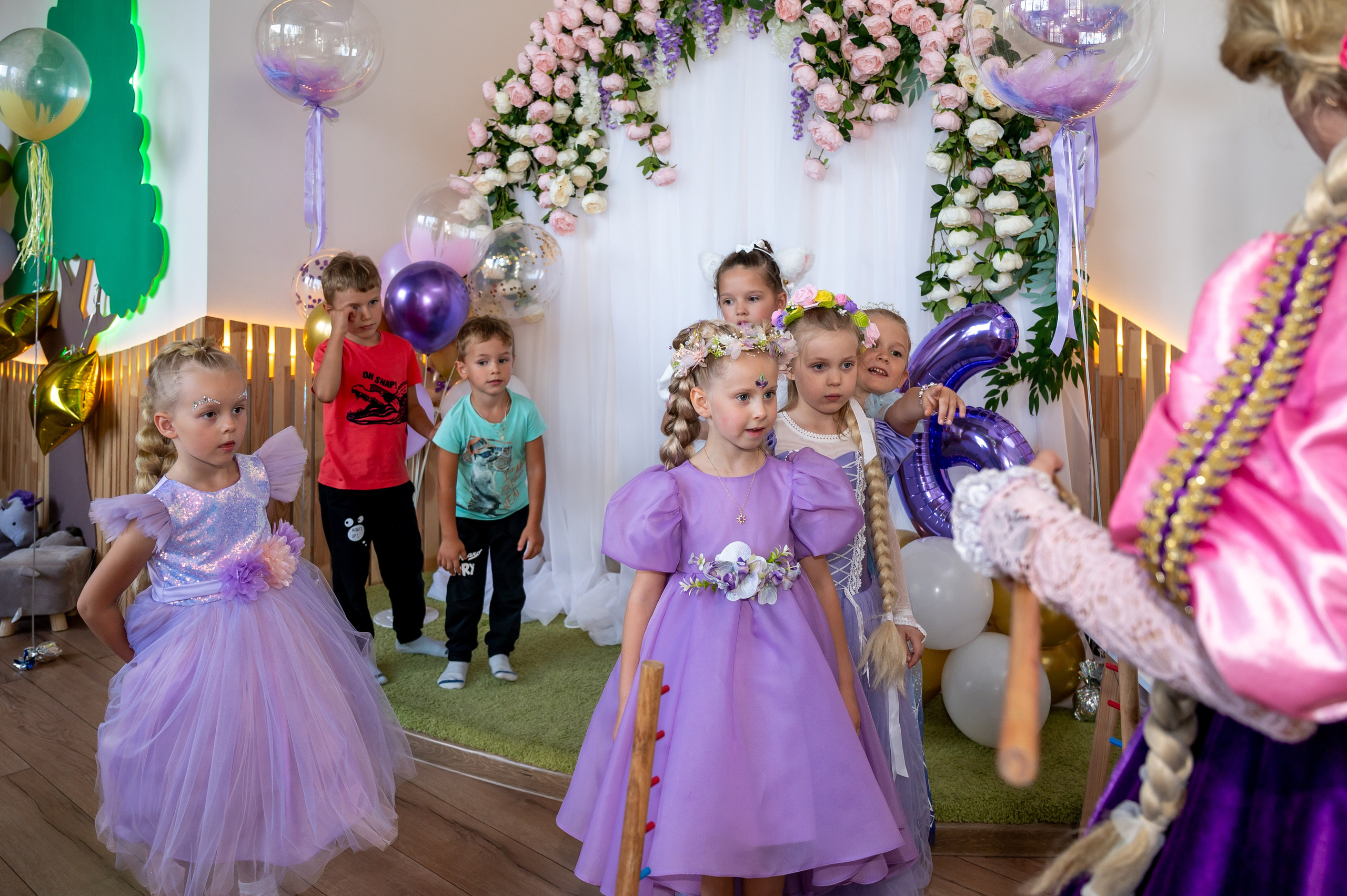 ДР в лофте с фокусником