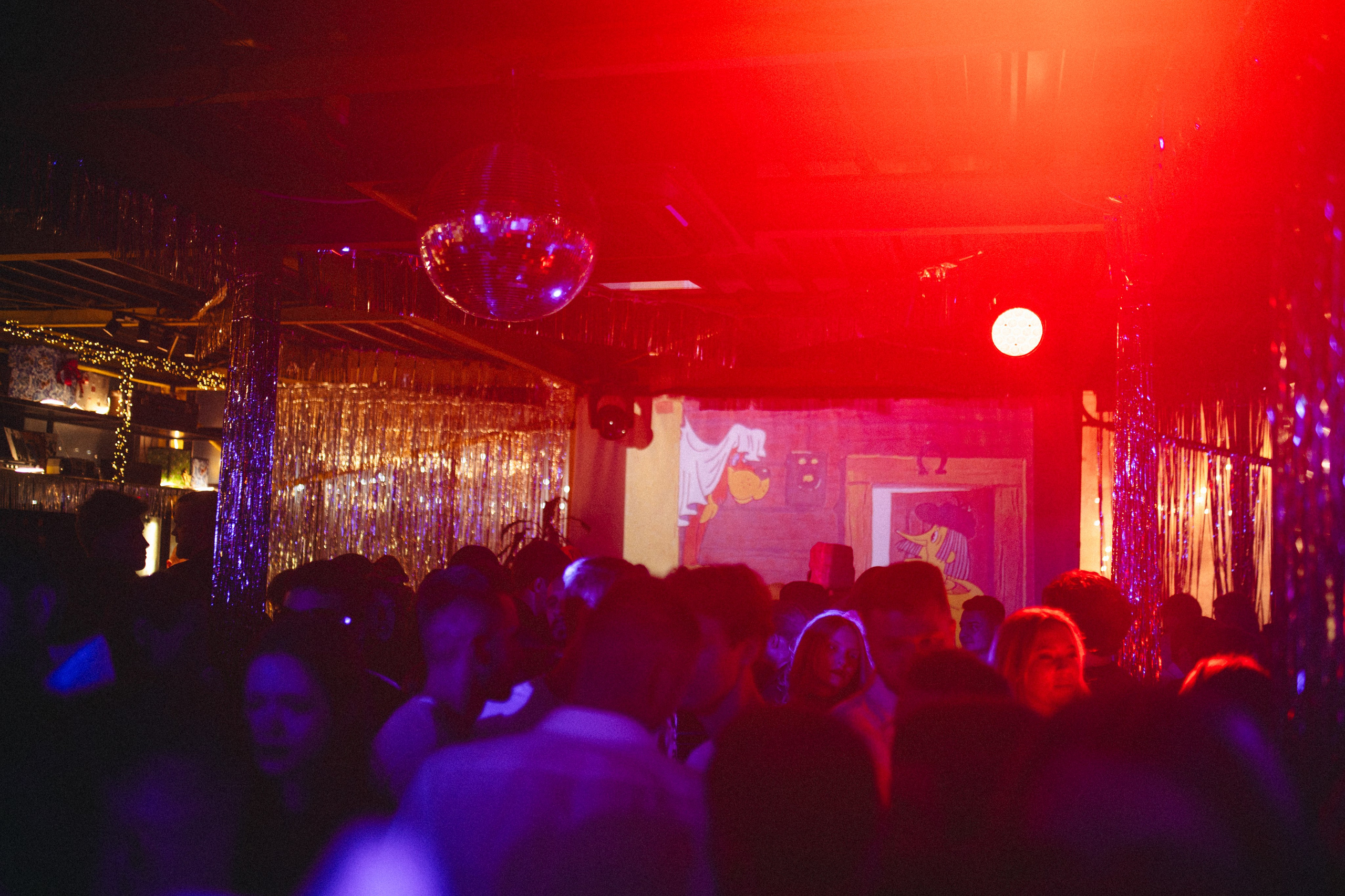 НОВОГОДНЯЯ ВЕЧЕРИНКА 90-х | Парк Культуры. Фотограф в Ставрополе Алина Клочкова