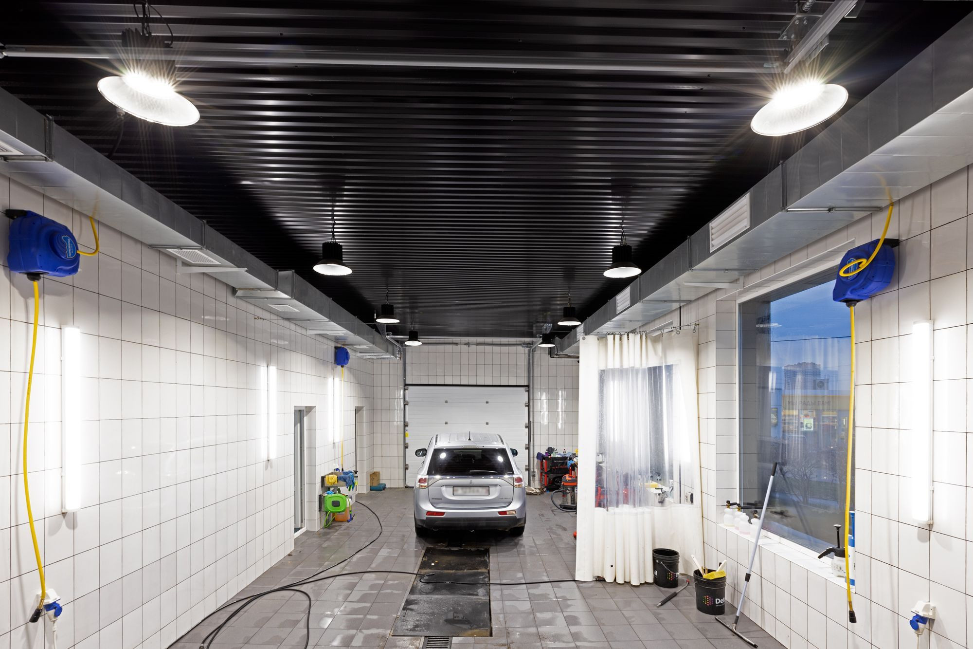 Съемка для каталога промышленного света. Готовый объект автосервис. Фотограф в Туле Крупский АнДРей. Фотостудия «КАДР71» в Туле