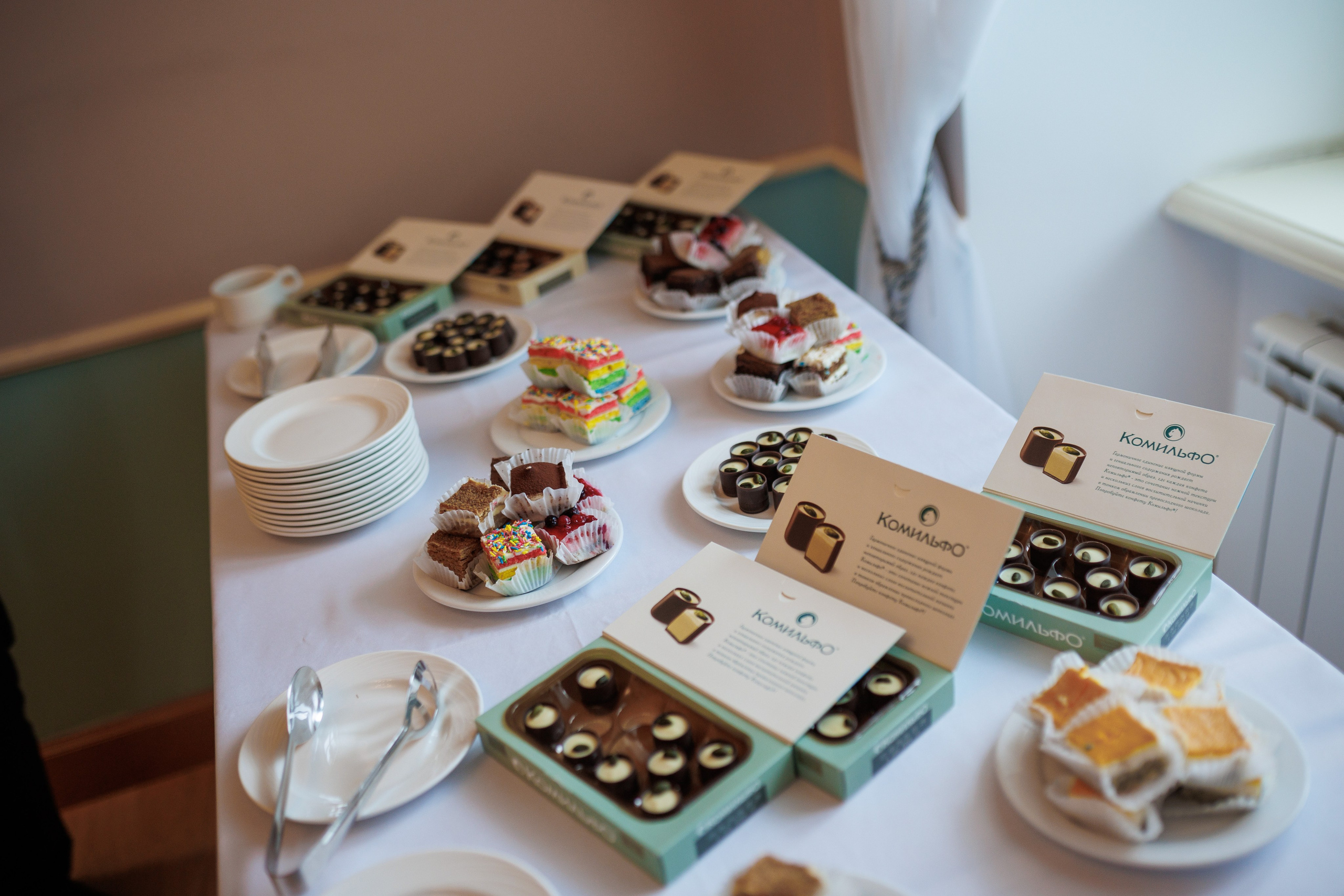 Открытие экспозиции «Путевые заметки. Привал». Фотограф городских и семейных событий Артем Карпухин